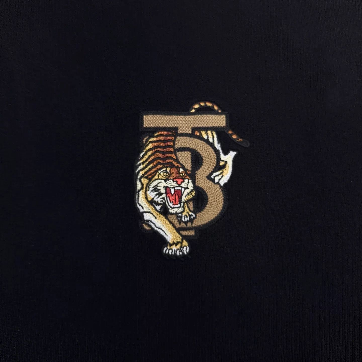 Burberry Burberry Hoodie Black TB Tiger Stitch XL Unisex Size US XL / EU 56 / 4 - 5 Thumbnail