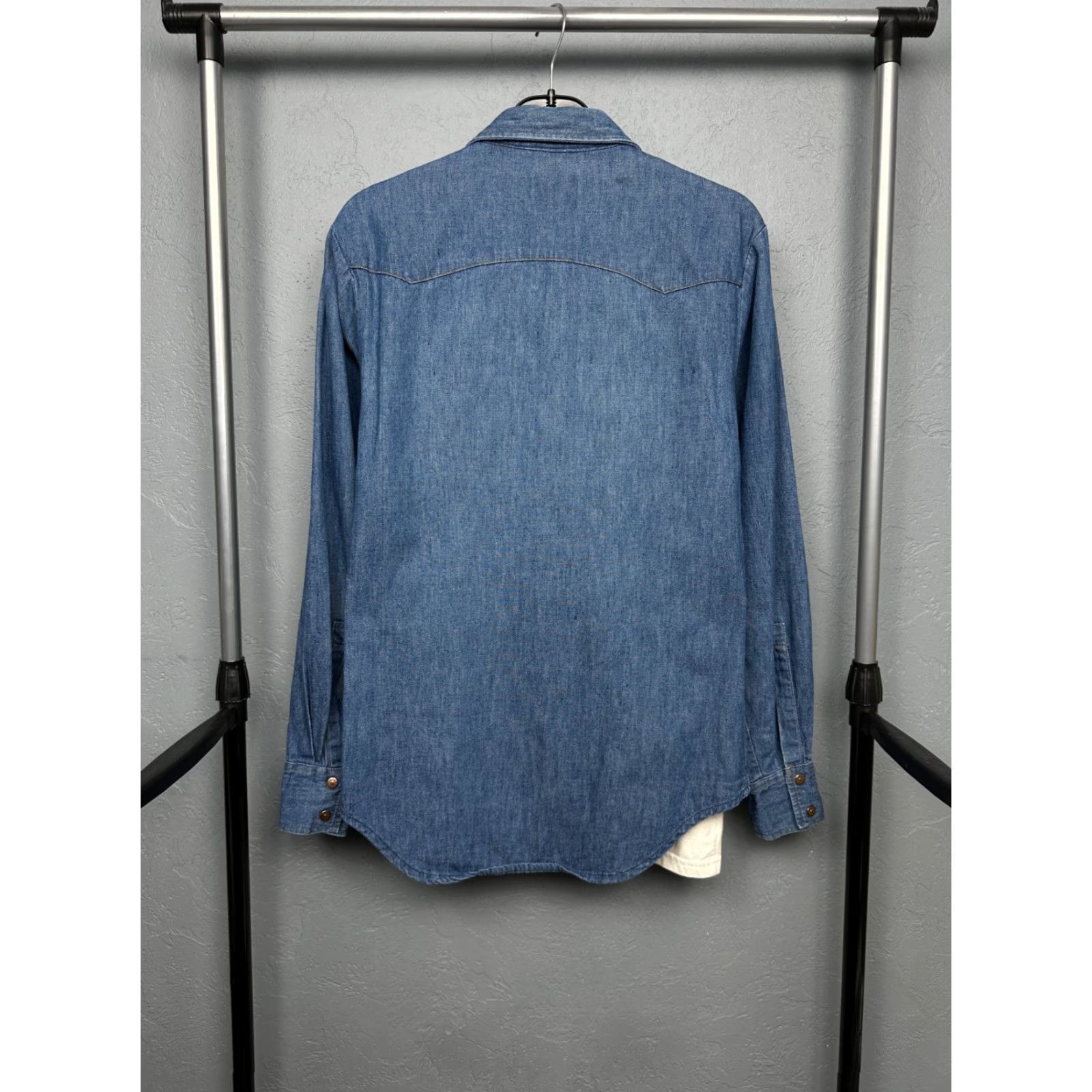 Levi's Levi's 90s Vintage Mens Denim Shirt Orange Tab Size S Shirt Mens Denim Blue 90s Size US S / EU 44-46 / 1 - 7 Thumbnail