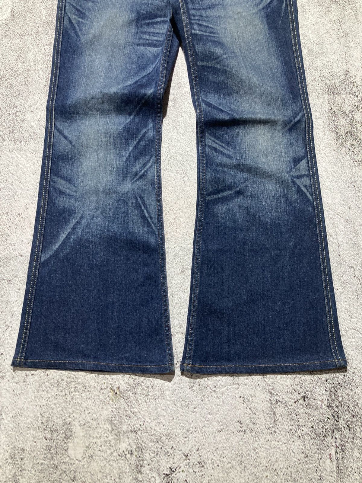 Levi's Vintage Clothing Vintage Levis Buckleback Bootcut Clawmark Flared Jeans Pants Size US 30 / EU 46 - 6 Thumbnail