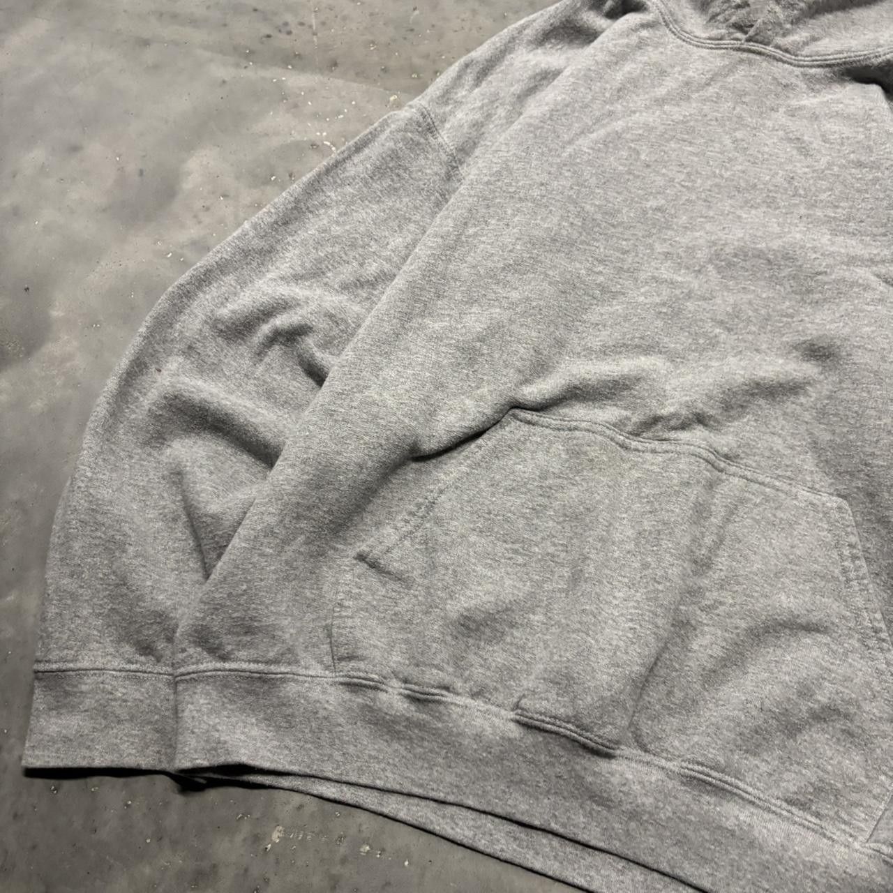 Japanese Brand × Vintage Crazy Vintage Y2K/2000s Light Grey Blank Russell Style Essential Hoodie! Size US L / EU 52-54 / 3 - 3 Thumbnail