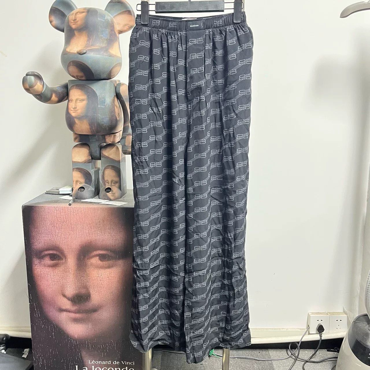 Balenciaga Balenciaga All-over Print Long Pants Size US 36 / EU 52 - 1 Thumbnail