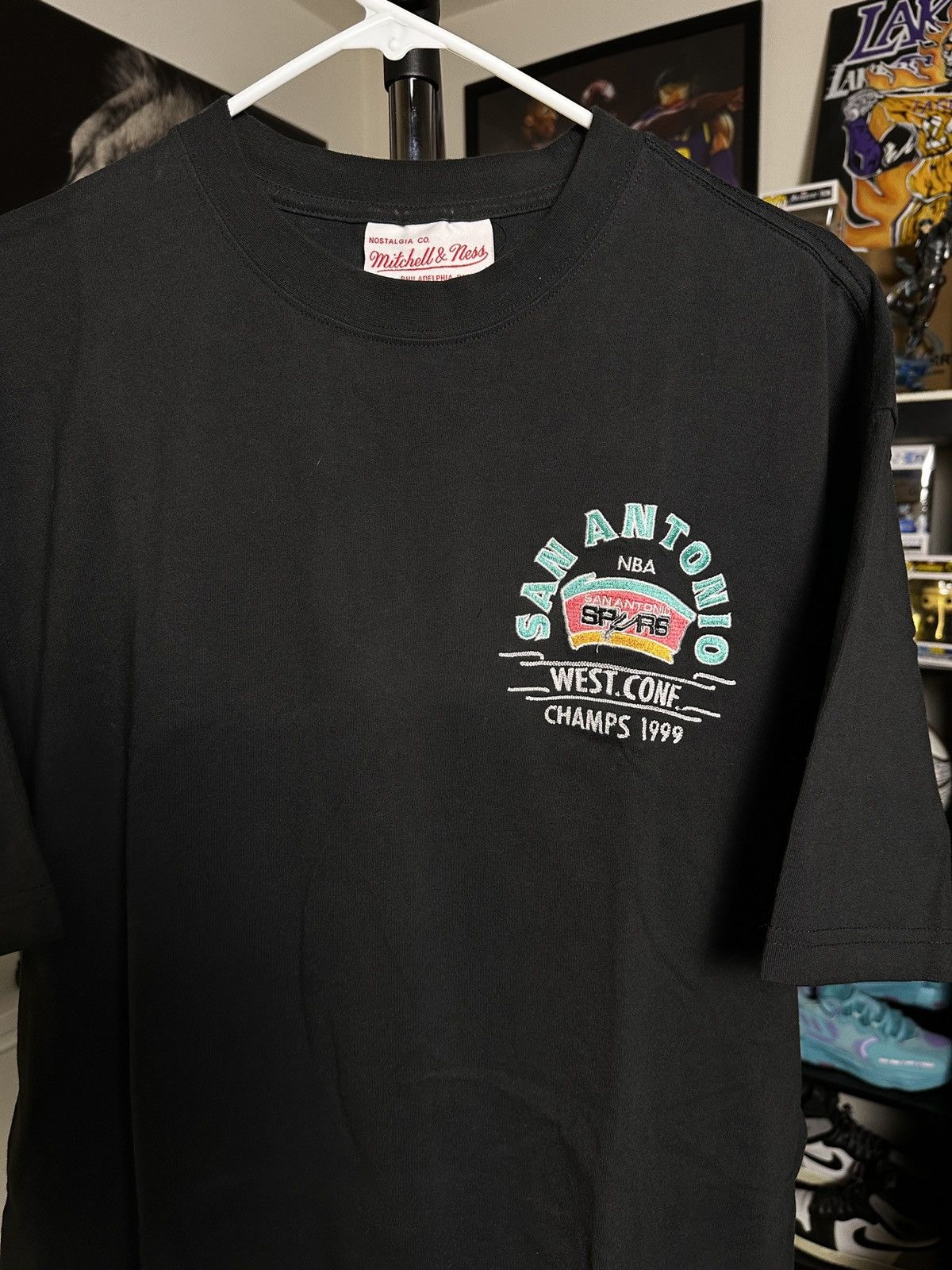 NBA Mitchell and Ness Spurs NBA Tee🏀🔥 Size US L / EU 52-54 / 3 - 3 Thumbnail