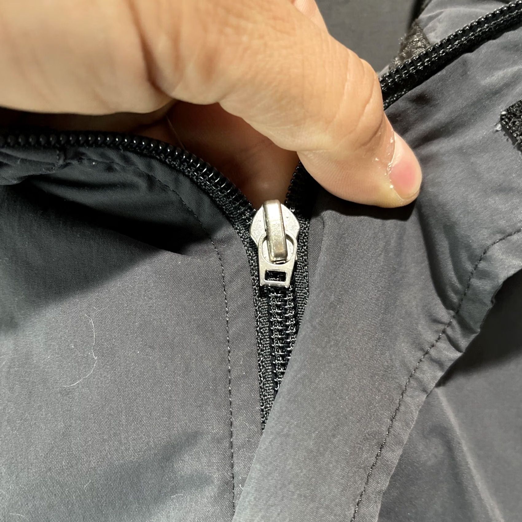 Nike Nike Zip Up Jacket Men’s XL Gray Swoosh Logo Vintage Worn Flaws Zip Zipper Pockets Athletic Casual Activewear Size US XL / EU 56 / 4 - 5 Thumbnail