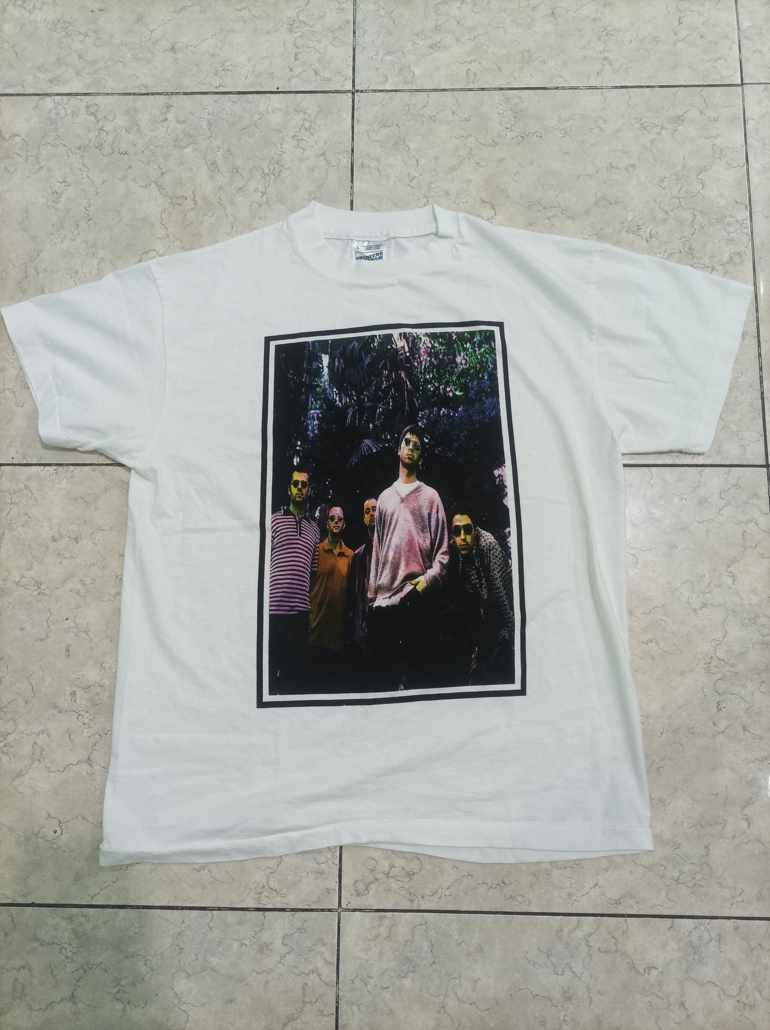 Band Tees × Vintage Oasis album be here now Size US L / EU 52-54 / 3 - 1 Thumbnail