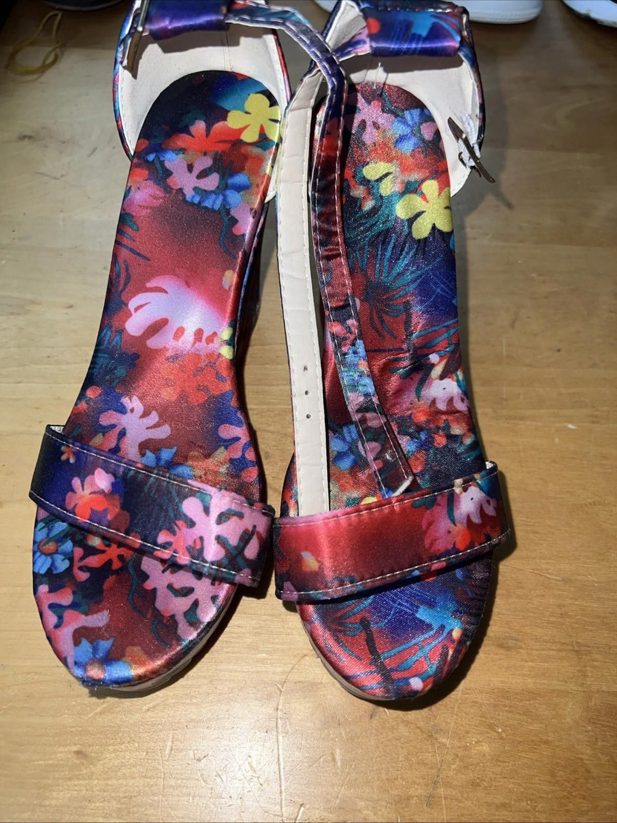 Other Women's Floral Pattern Wedge Open Toe Platform Ankle Strap Size US 4.5 / IT 34.5 - 8 Thumbnail