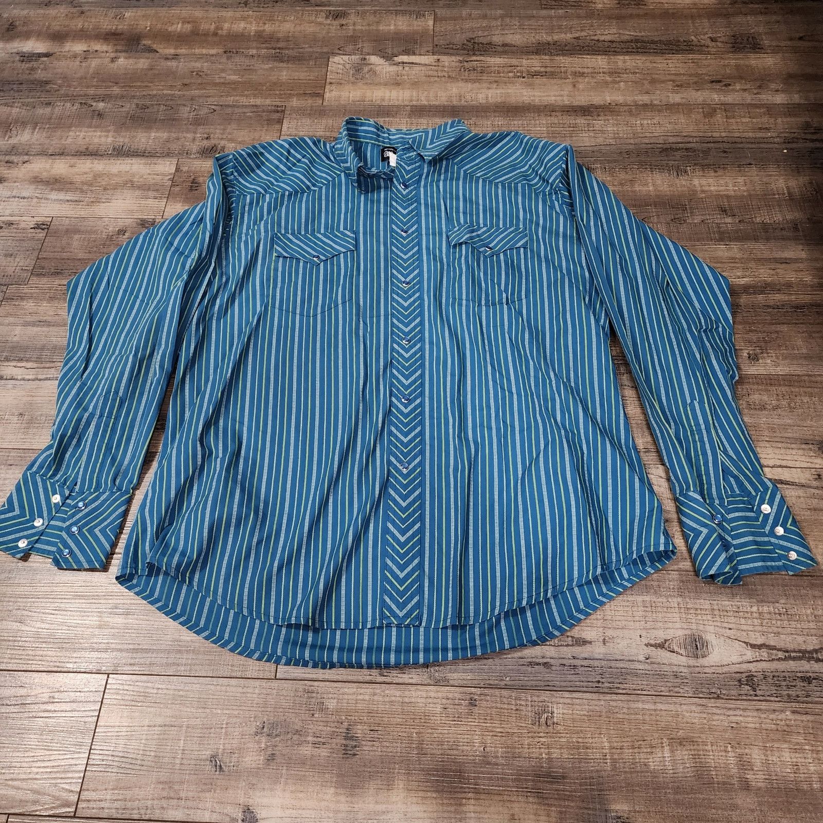 Wrangler Wrangler blue Pearl Snap long sleeve shirt Mens size XL 2237 Size US XL / EU 56 / 4 - 1 Thumbnail