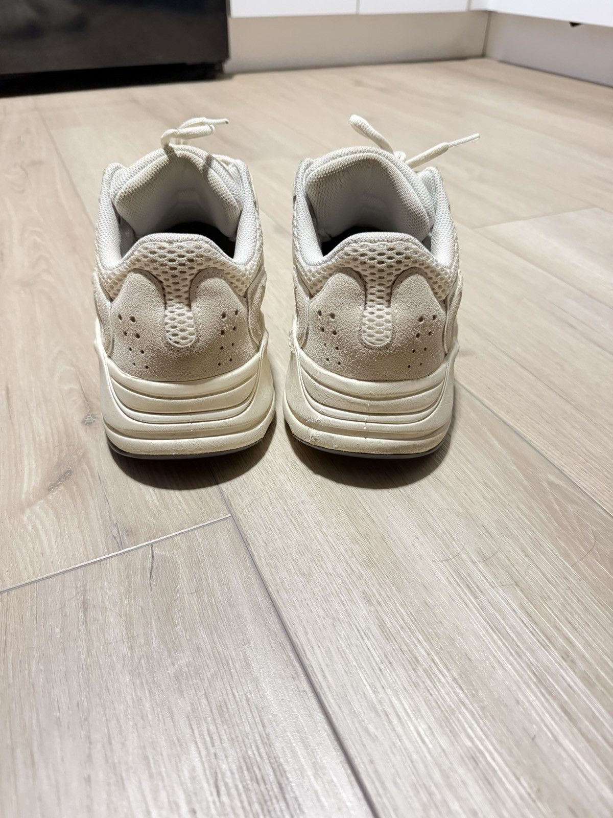 Yeezy Yeezy Boost 700 Analog Size US 11 / EU 44 - 4 Thumbnail
