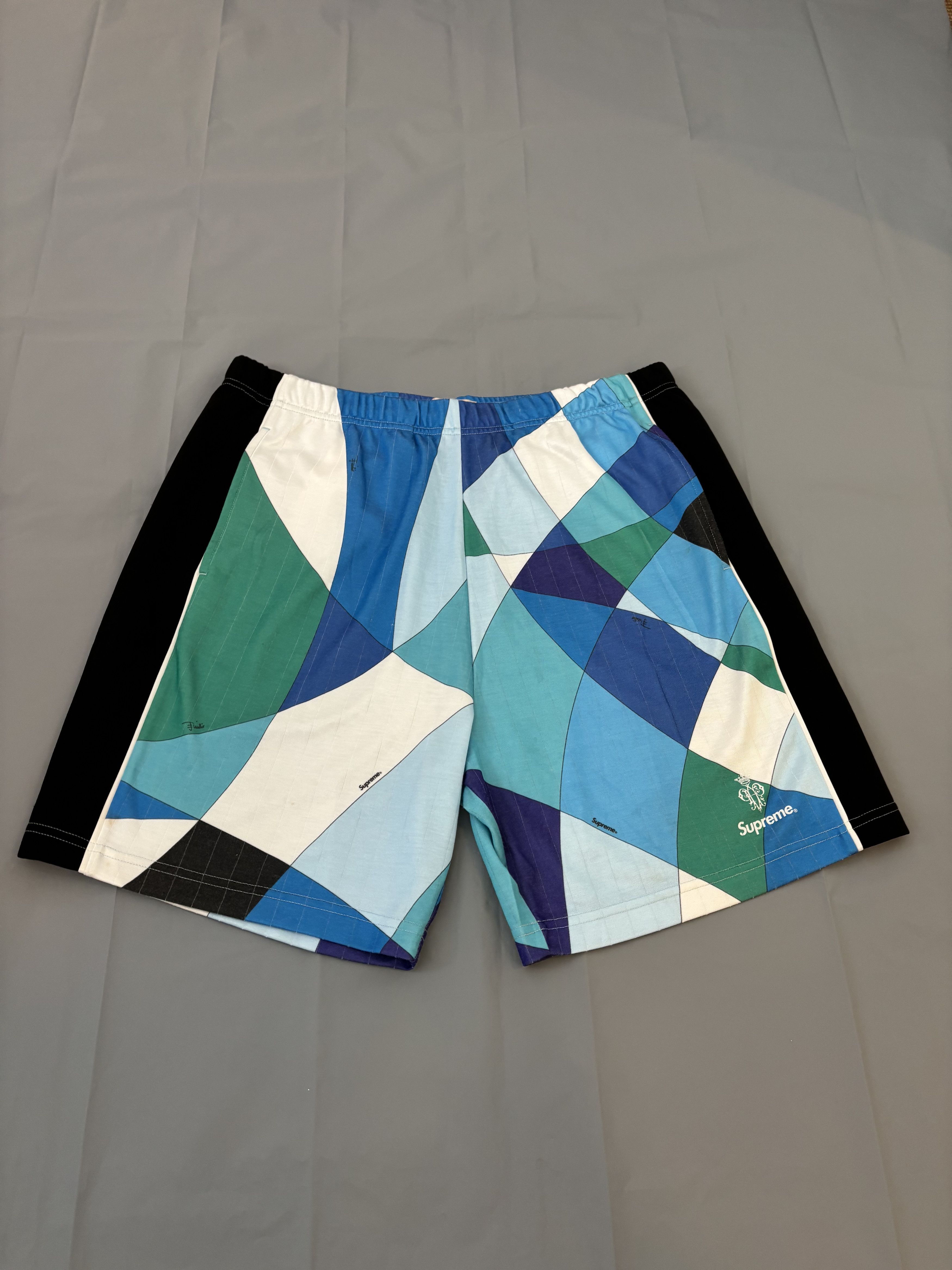 Supreme Short foot à motif Supreme X Emilio Pucci Size US 32 / EU 48 - 3 Thumbnail