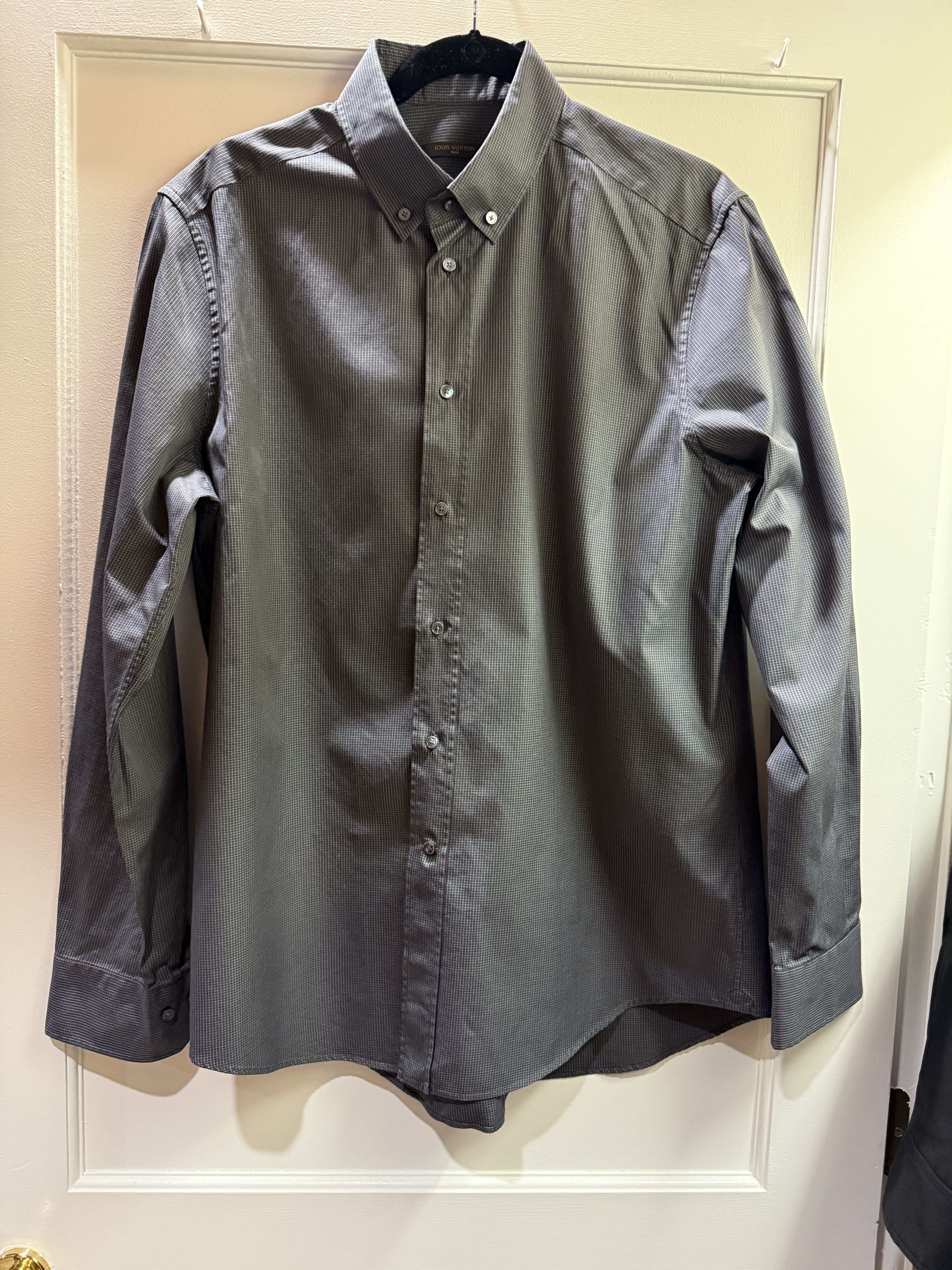 Louis Vuitton Louis Vuitton Grey Dress Shirt Size XL Size US XL / EU 56 / 4 - 1 Thumbnail