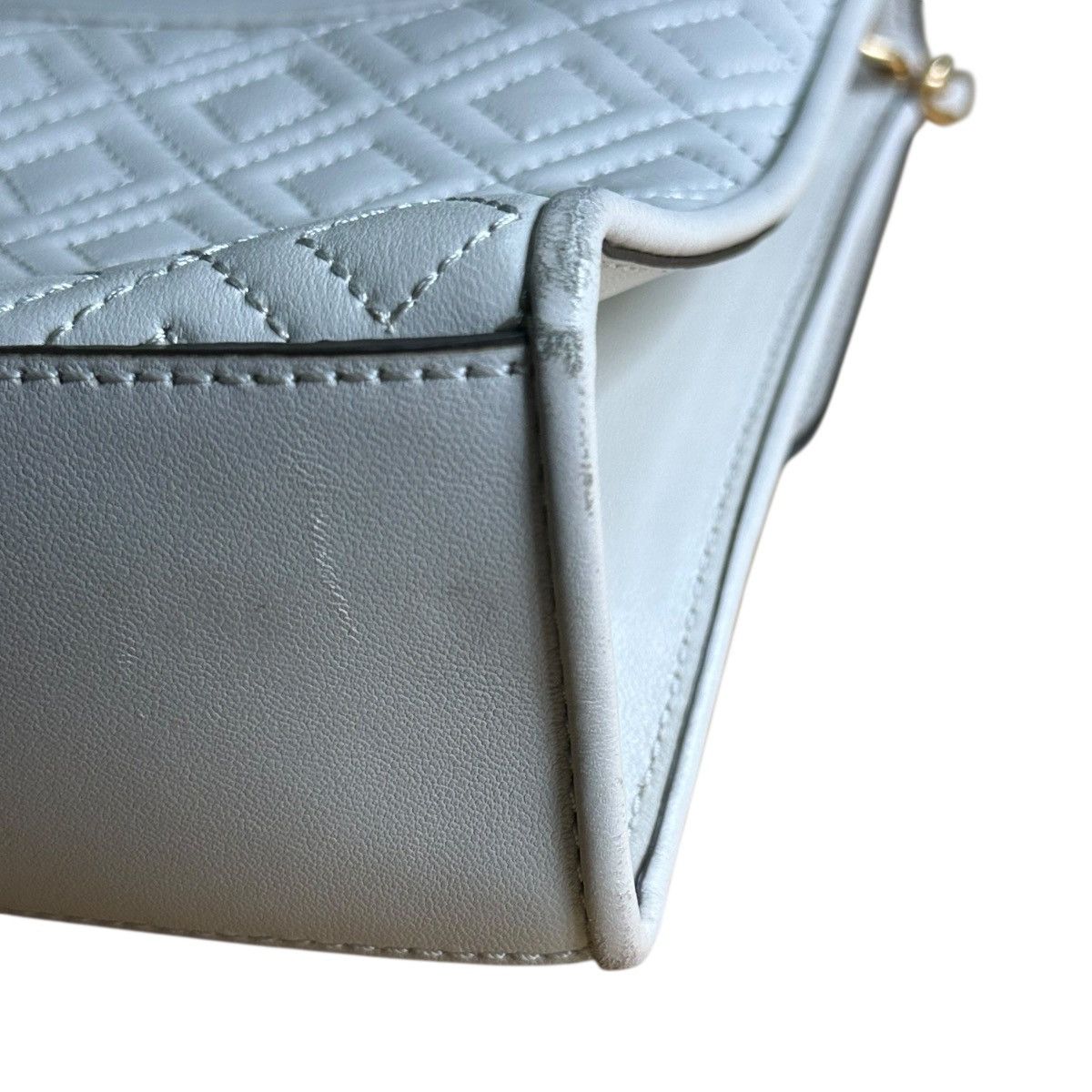Tory Burch Tory Burch Fleming Cream Quilted Gold Chain Shoulder Bag Size ONE SIZE - 5 Thumbnail