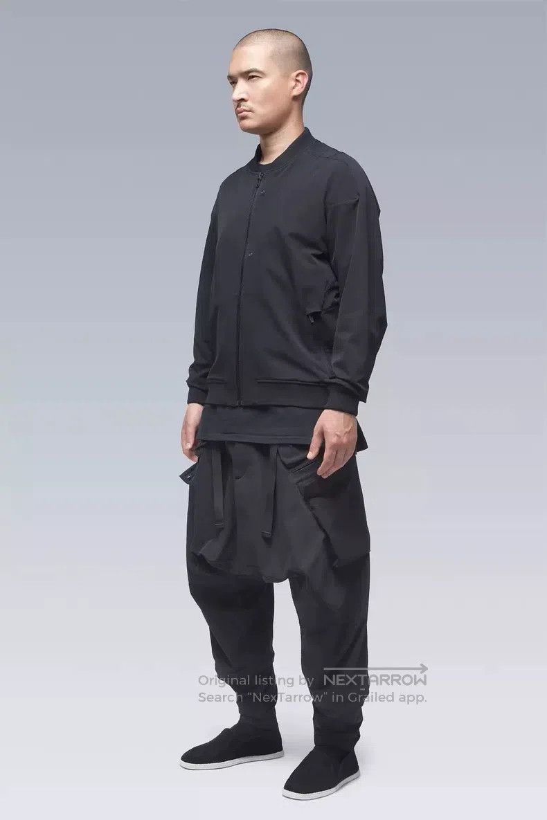 Acronym Acronym Outer jacket Size US M / EU 48-50 / 2 - 9 Thumbnail