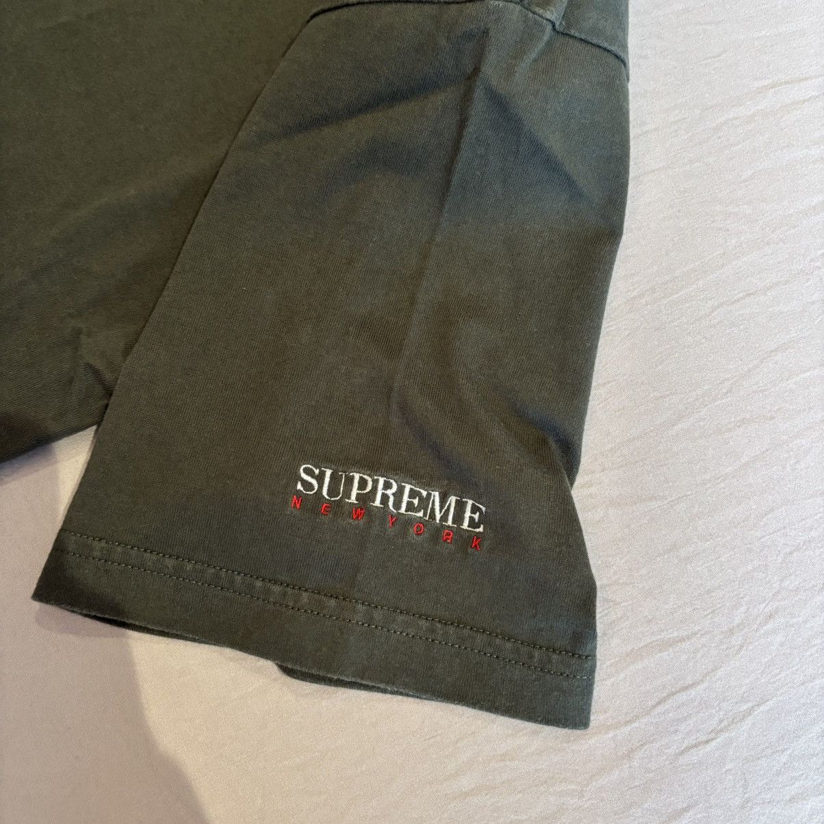 Supreme Supreme Men’s Olive Green T-shirt Size US M / EU 48-50 / 2 - 3 Thumbnail