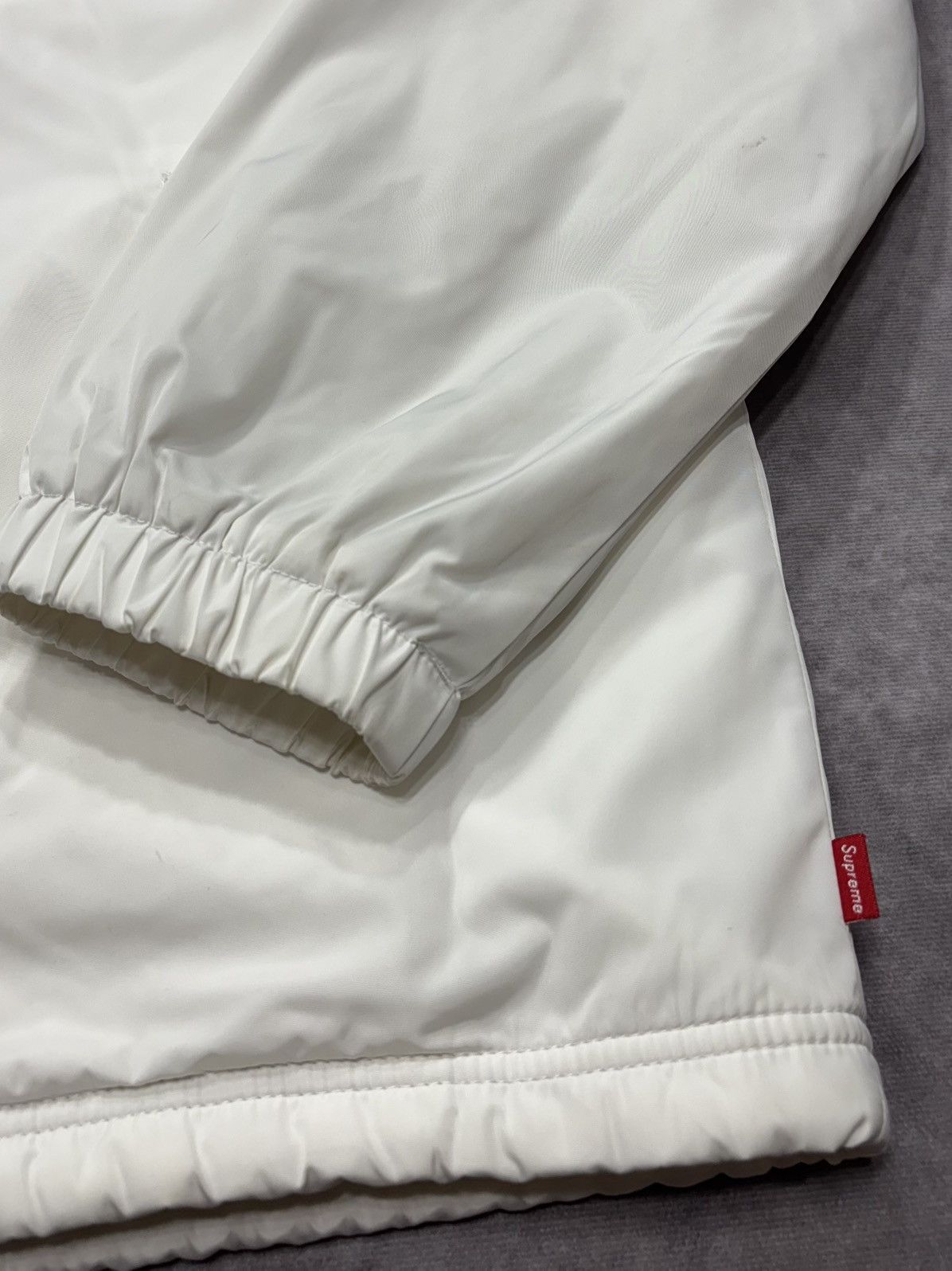 Supreme Supreme Old English Coaches Jacket White (FW16) Size US L / EU 52-54 / 3 - 4 Thumbnail