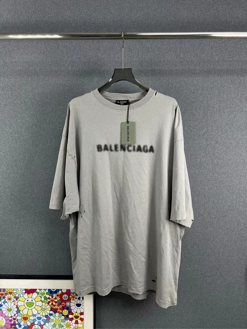 Balenciaga Balenciaga Distressed Logo Short Sleeve Tee - dmc Size US M / EU 48-50 / 2 - 1 Thumbnail