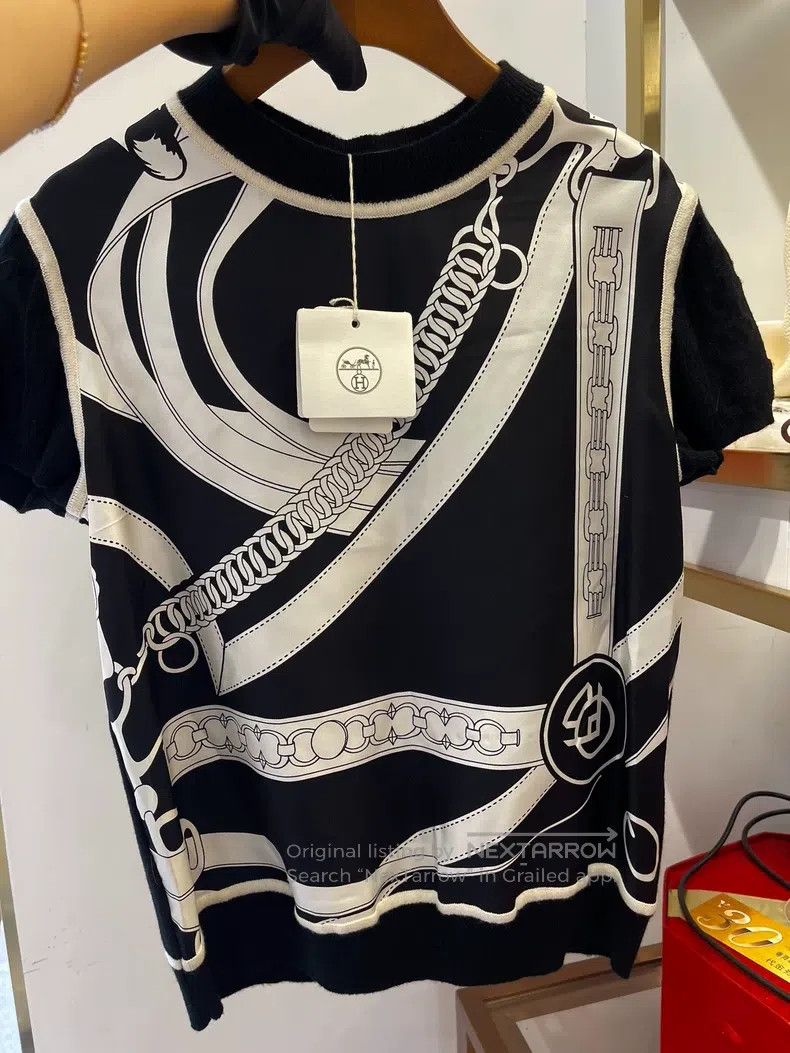 Hermes Hermes Top, Pure Silk Size XS / US 0-2 / IT 36-38 - 1 Thumbnail