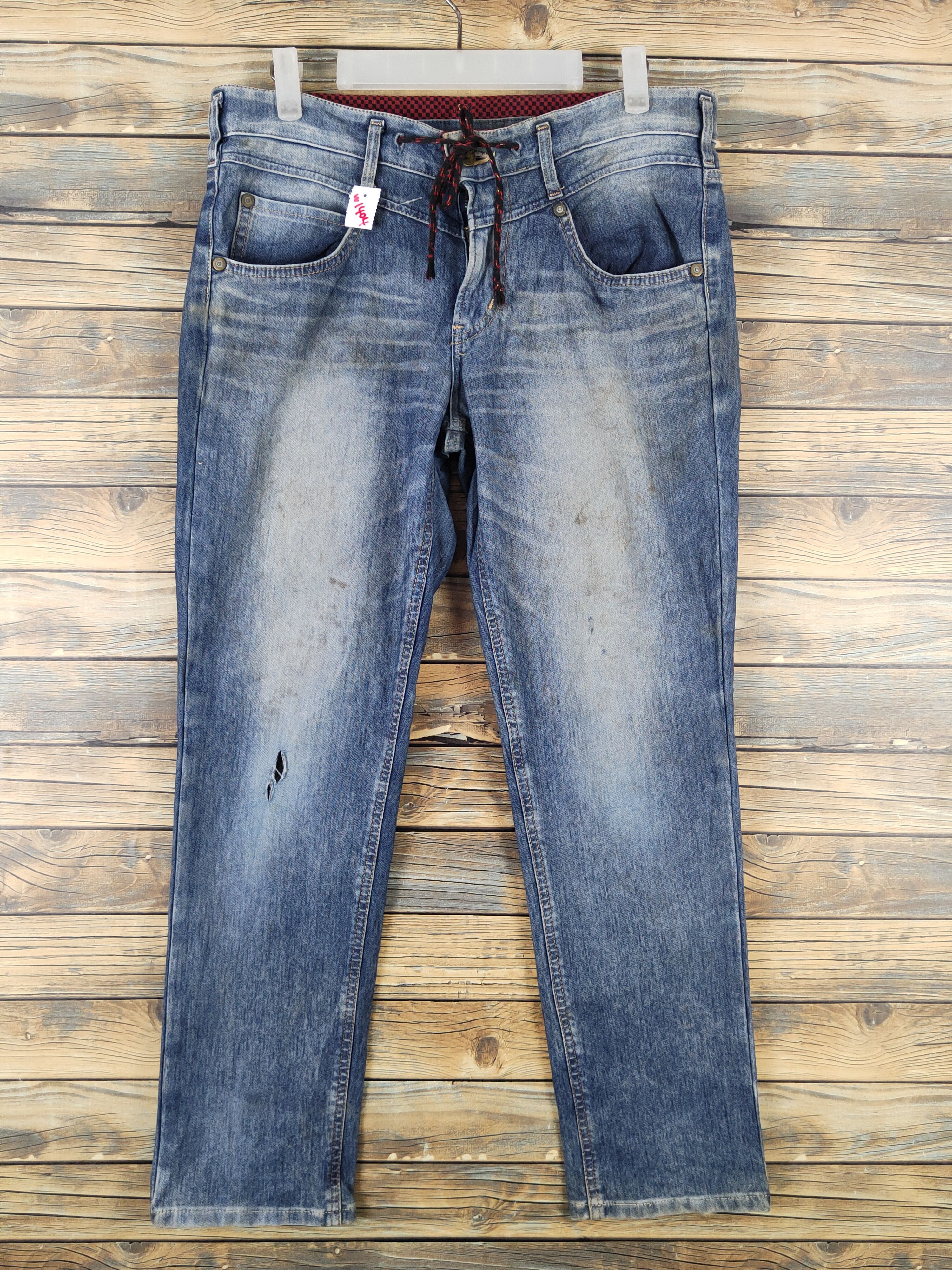 Edwin Edwin Dark Blue Distressed Ripped denim Jeans #W1404 Size US 32 / EU 48 - 1 Thumbnail