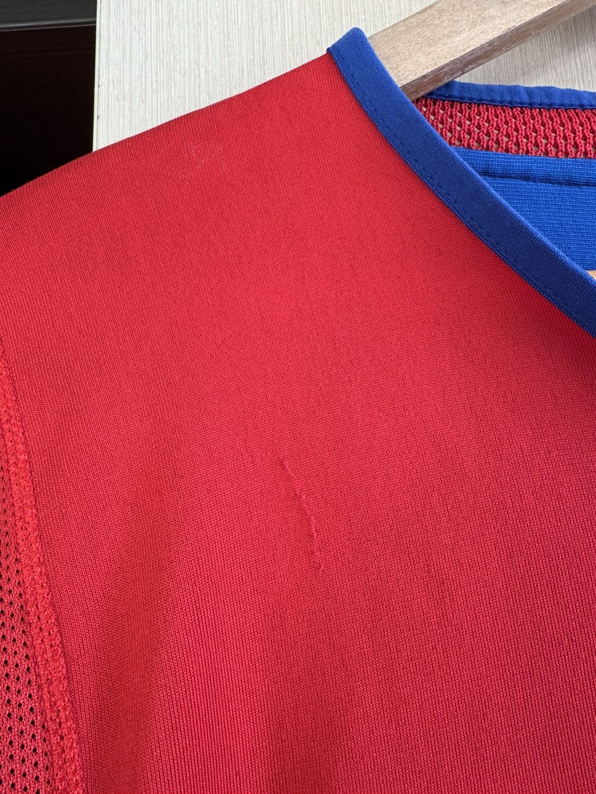 Nike Vintage Basel 2002-2004 Signed Home Soccer Jersey Kit Shirt Size US S / EU 44-46 / 1 - 16 Thumbnail