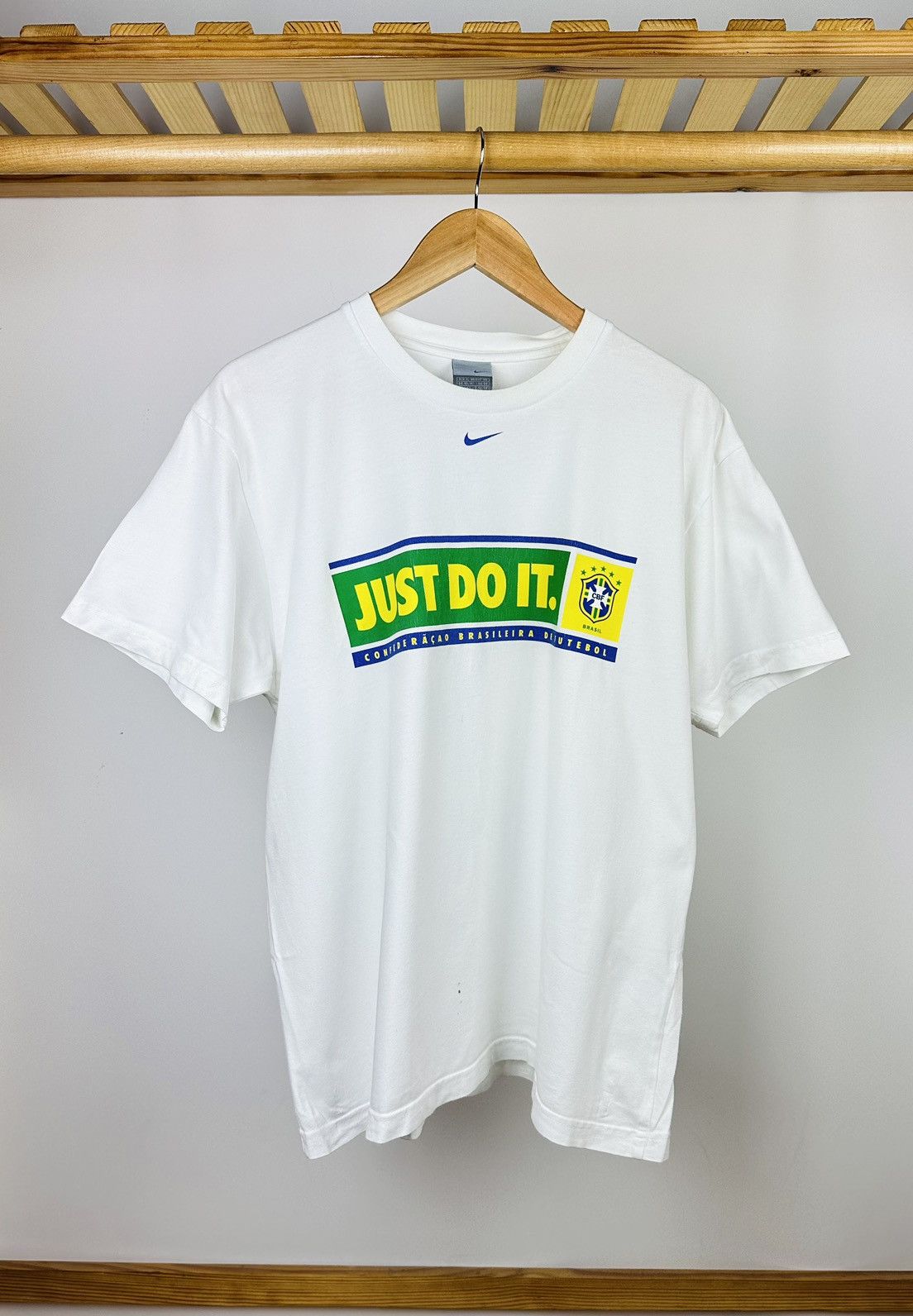 Nike Nike Vintage Logo Just Do It Brazil T-Shirt Size US XL / EU 56 / 4 - 1 Thumbnail