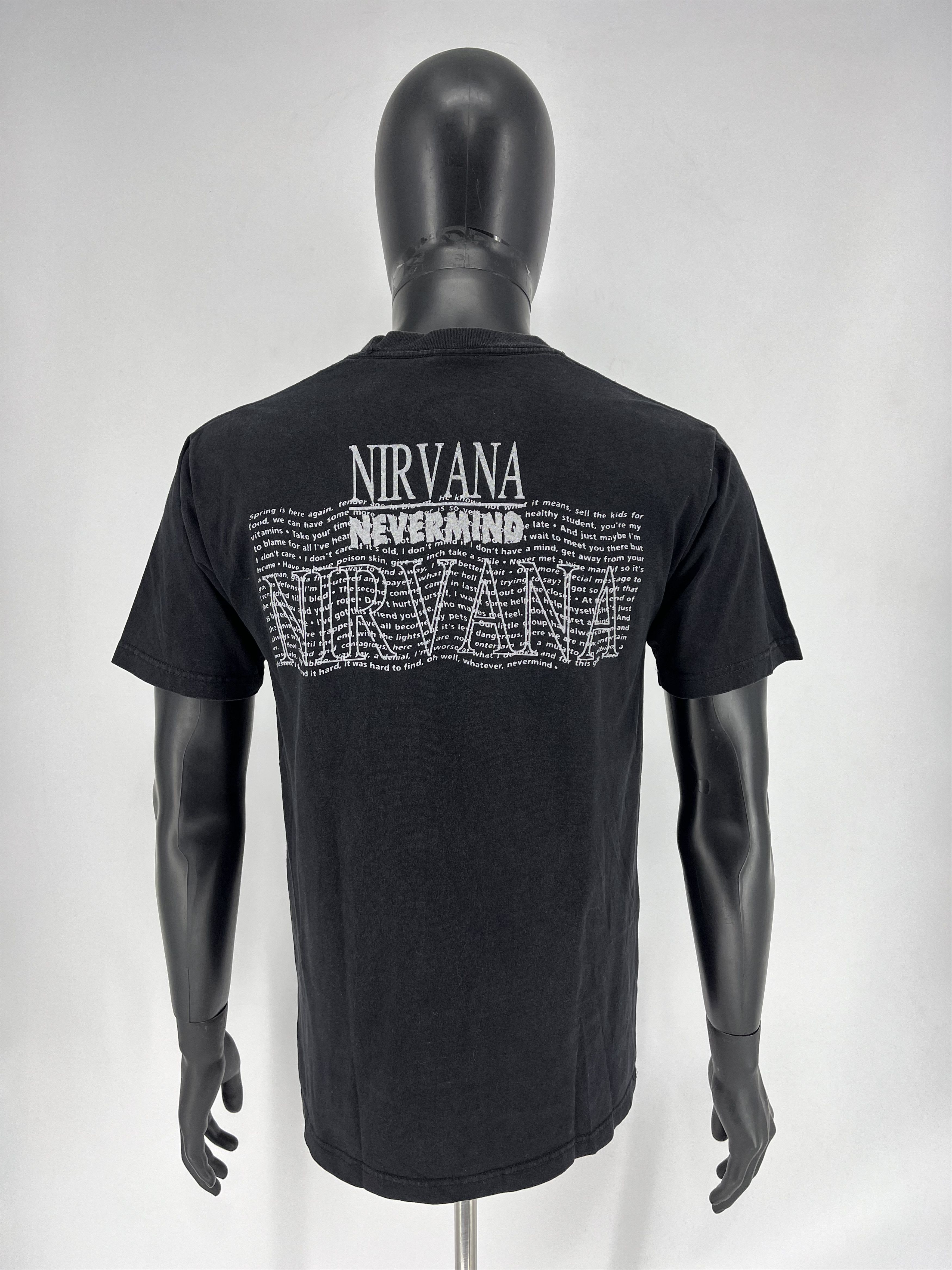 Band Tees Vintage Nirvana NEVERMIND Bootleg Band Shirt Size US M / EU 48-50 / 2 - 10 Thumbnail