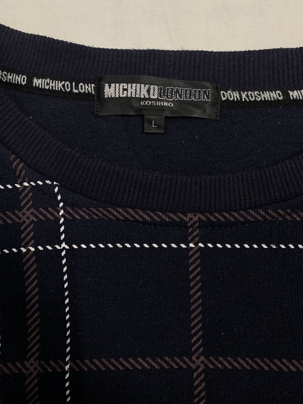 Michiko Koshino London Y2K Michiko Koshino London Dark Navy Plaid Tartan Sweatshirt Size US M / EU 48-50 / 2 - 12 Thumbnail