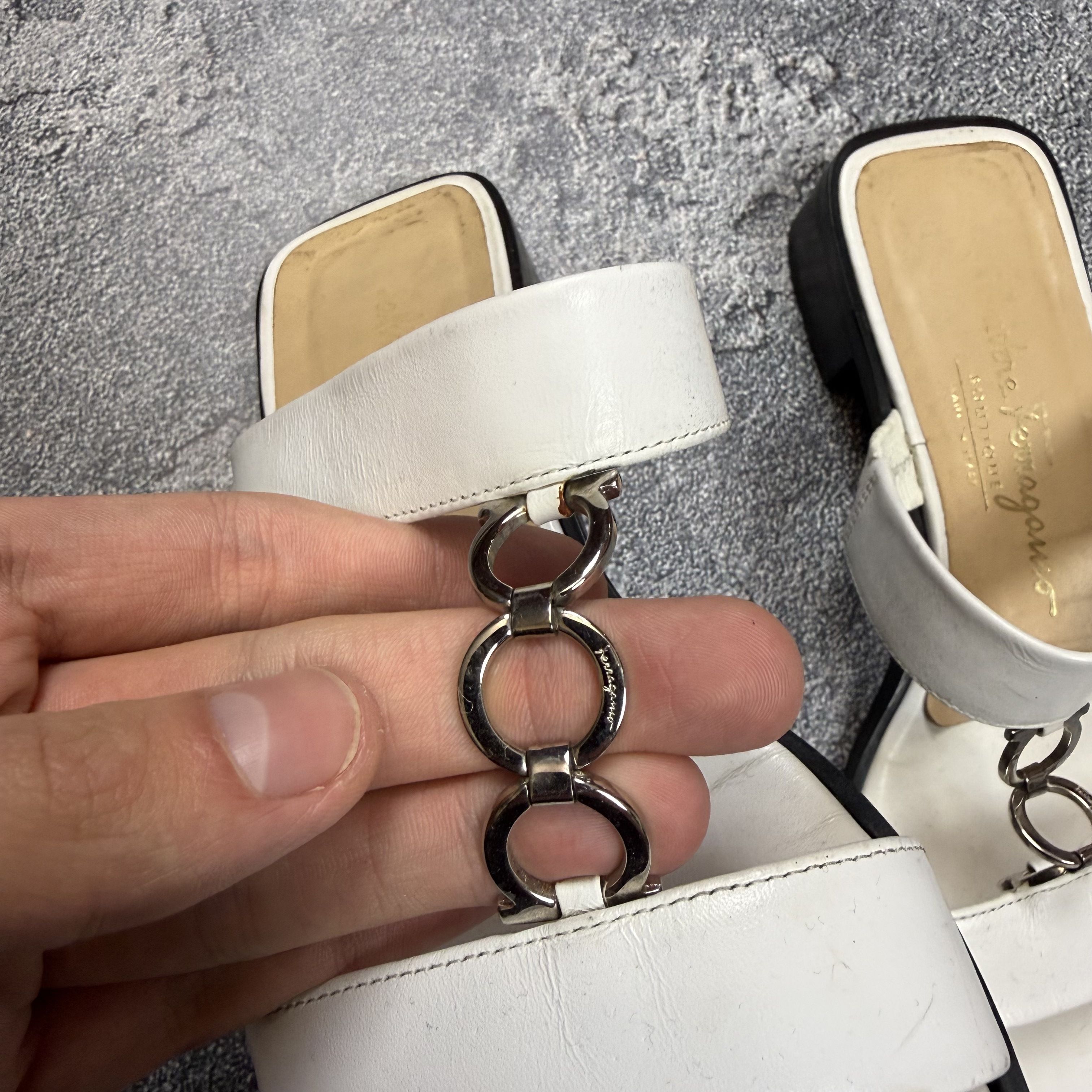 Salvatore Ferragamo Ferragamo 90s White Sandals with Metal Chain Detail Size US 6 / IT 36 - 2 Thumbnail