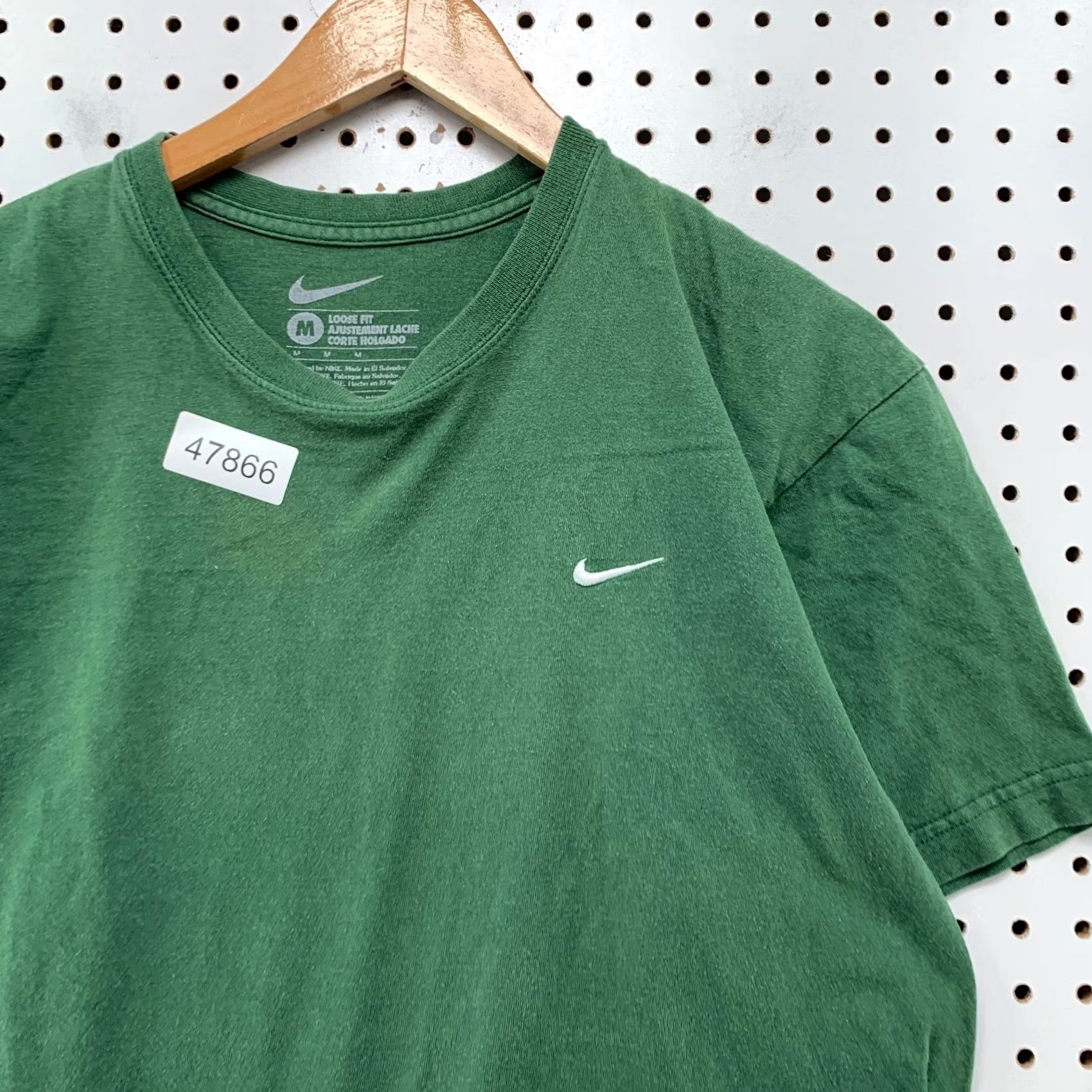 Nike Nike Essential T Shirt Mens M Green Short Sleeve Crew Neck Cotton Loose Fit Shirt Size US M / EU 48-50 / 2 - 7 Thumbnail