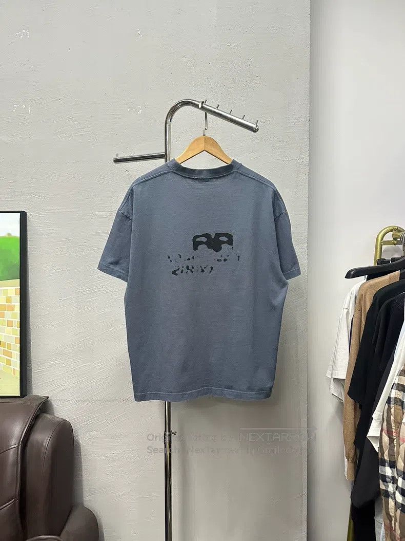 Balenciaga Balenciaga Short Sleeve Splashed Logo Size US M / EU 48-50 / 2 - 3 Thumbnail