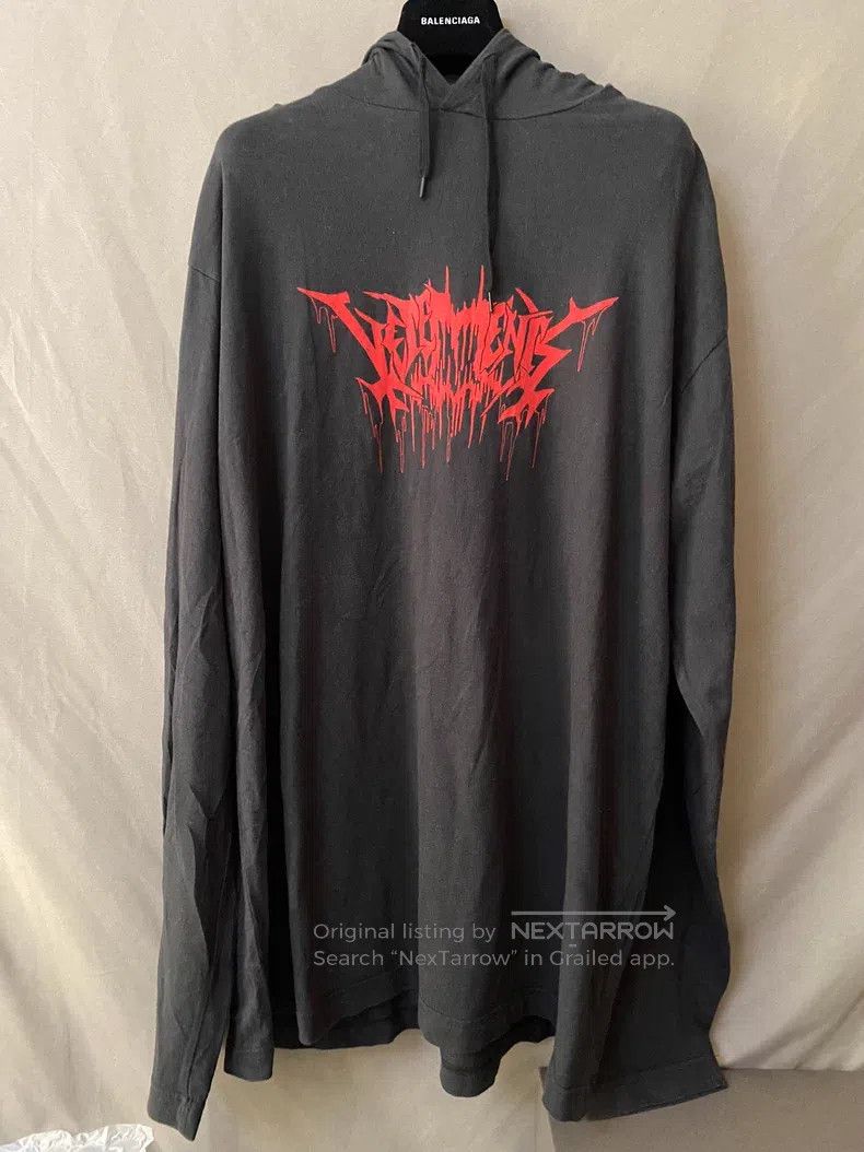 Vetements Vetements Blood Droplet Sanskrit Lightweight Hoodie Size US S / EU 44-46 / 1 - 1 Thumbnail