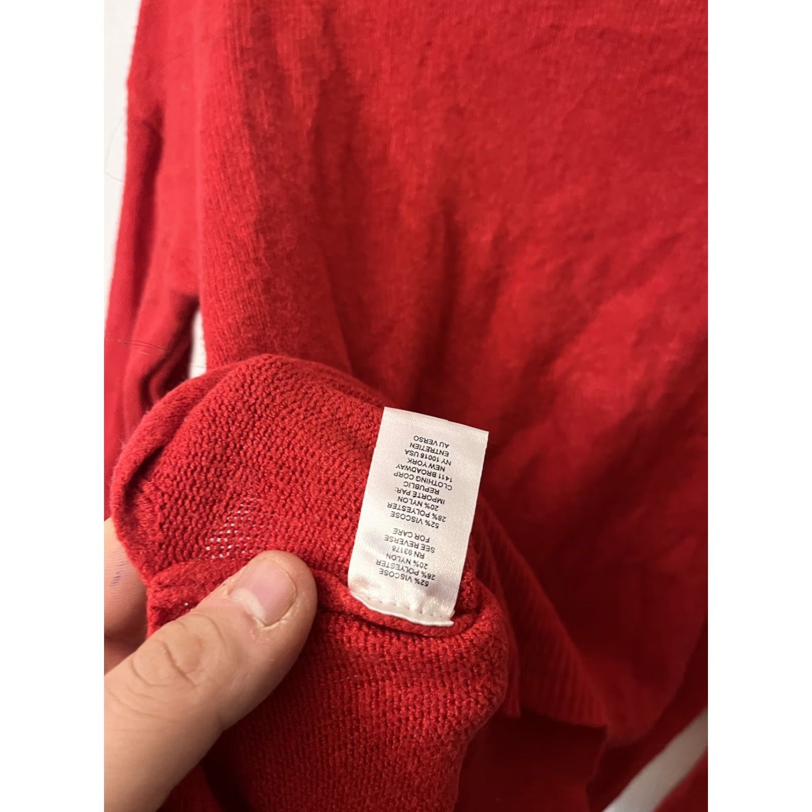 Vintage Tahari Sweater Womens S Red Long Sleeve Pullover Knit Viscose Blend Stretch casual Fall Winter Spring Mens Size S / US 4 / IT 40 - 4 Thumbnail