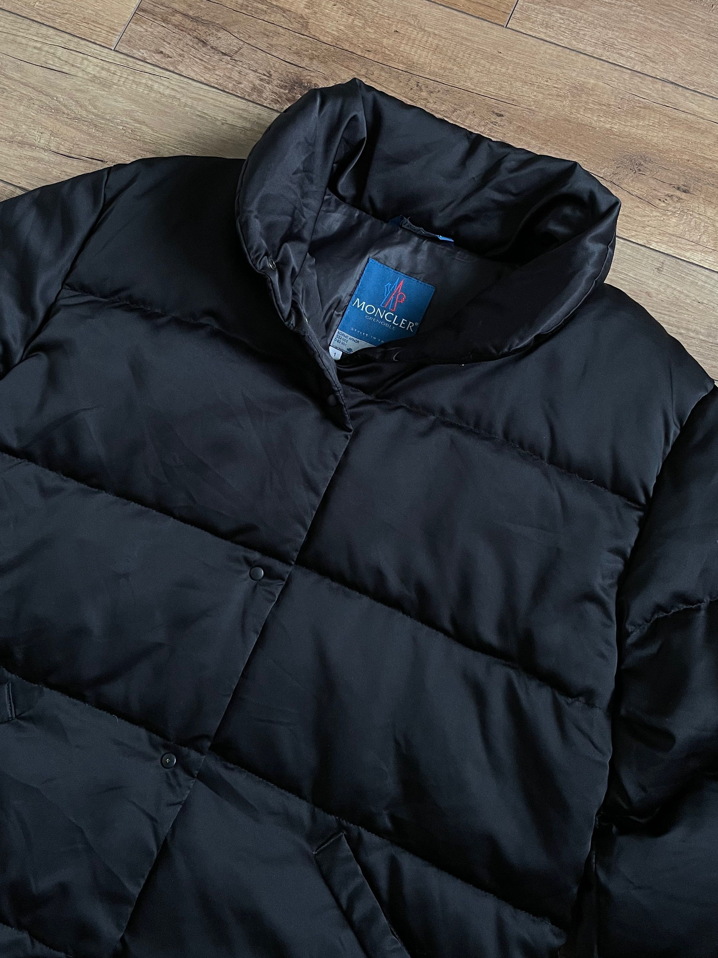 Moncler Vintage Moncler Grenoble Oversized Black Satin Down Jacket Size M / US 6-8 / IT 42-44 - 6 Thumbnail