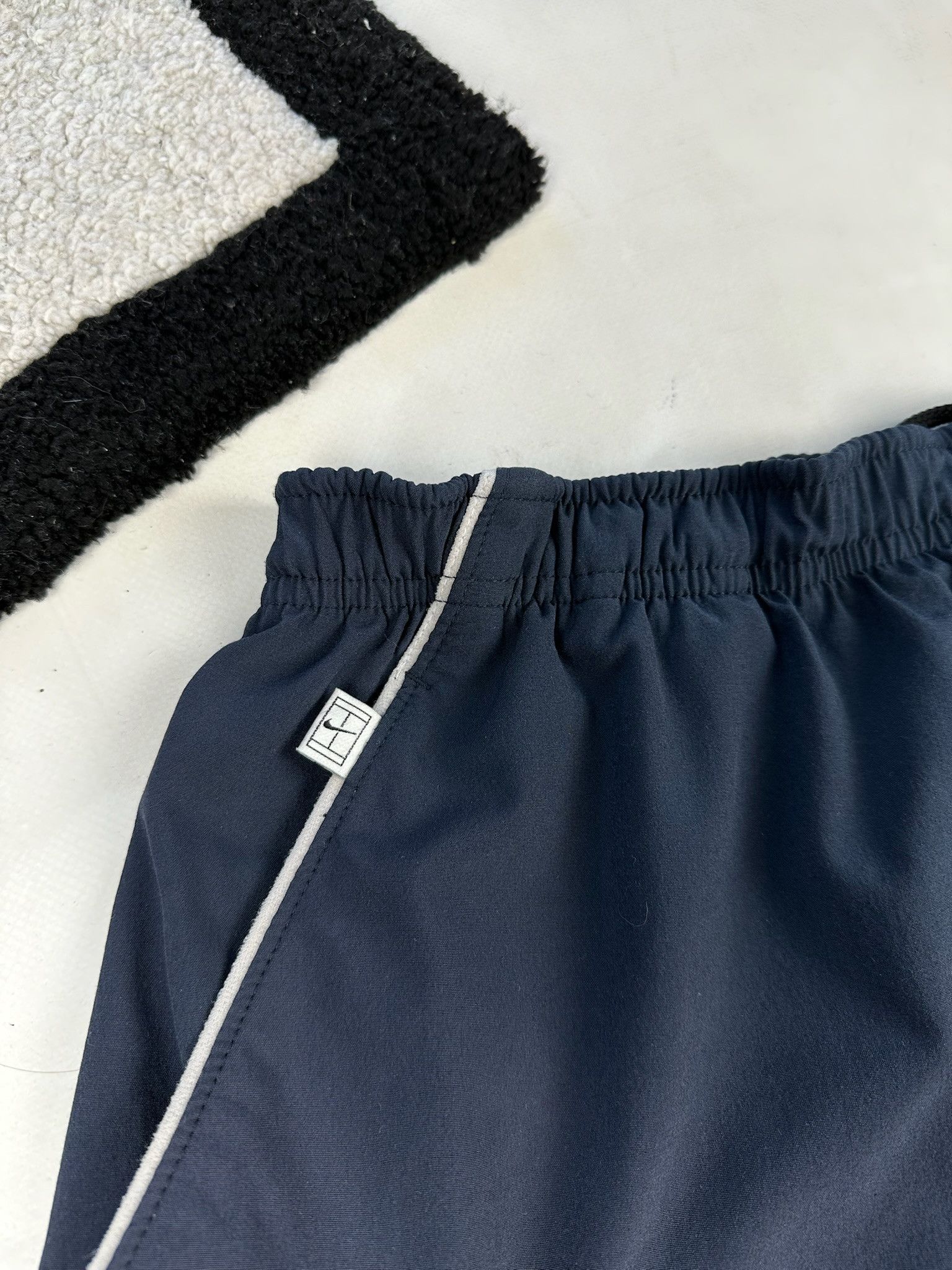Other Vintage Nike shorts streetwear swoosh casual y2k size L Size US 34 / EU 50 - 2 Thumbnail