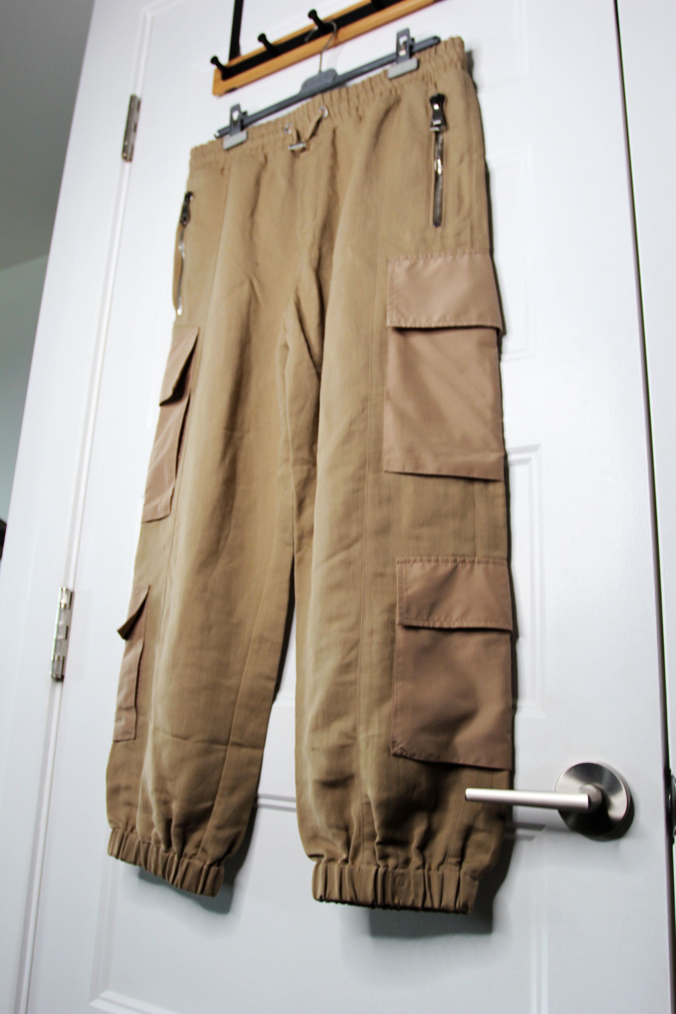 Balmain BNWT SS23 BALMAIN BEIGE CARGO PANTS 52 Size US 36 / EU 52 - 5 Thumbnail