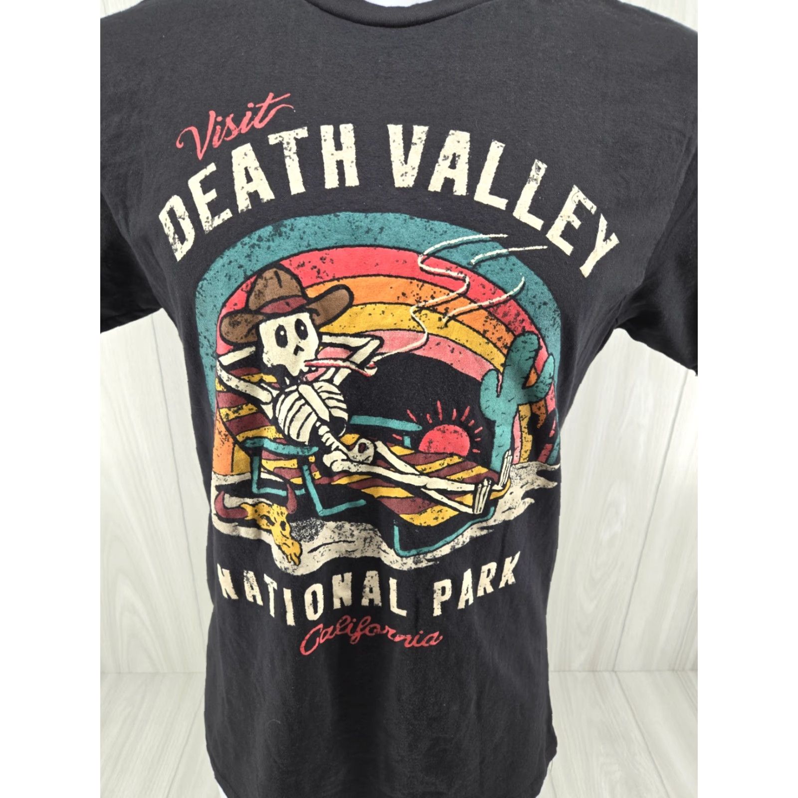 Vintage VINTAGE National Parks Society Death Valley California Skeleton Medium Black T-Shirt Size US M / EU 48-50 / 2 - 2 Thumbnail