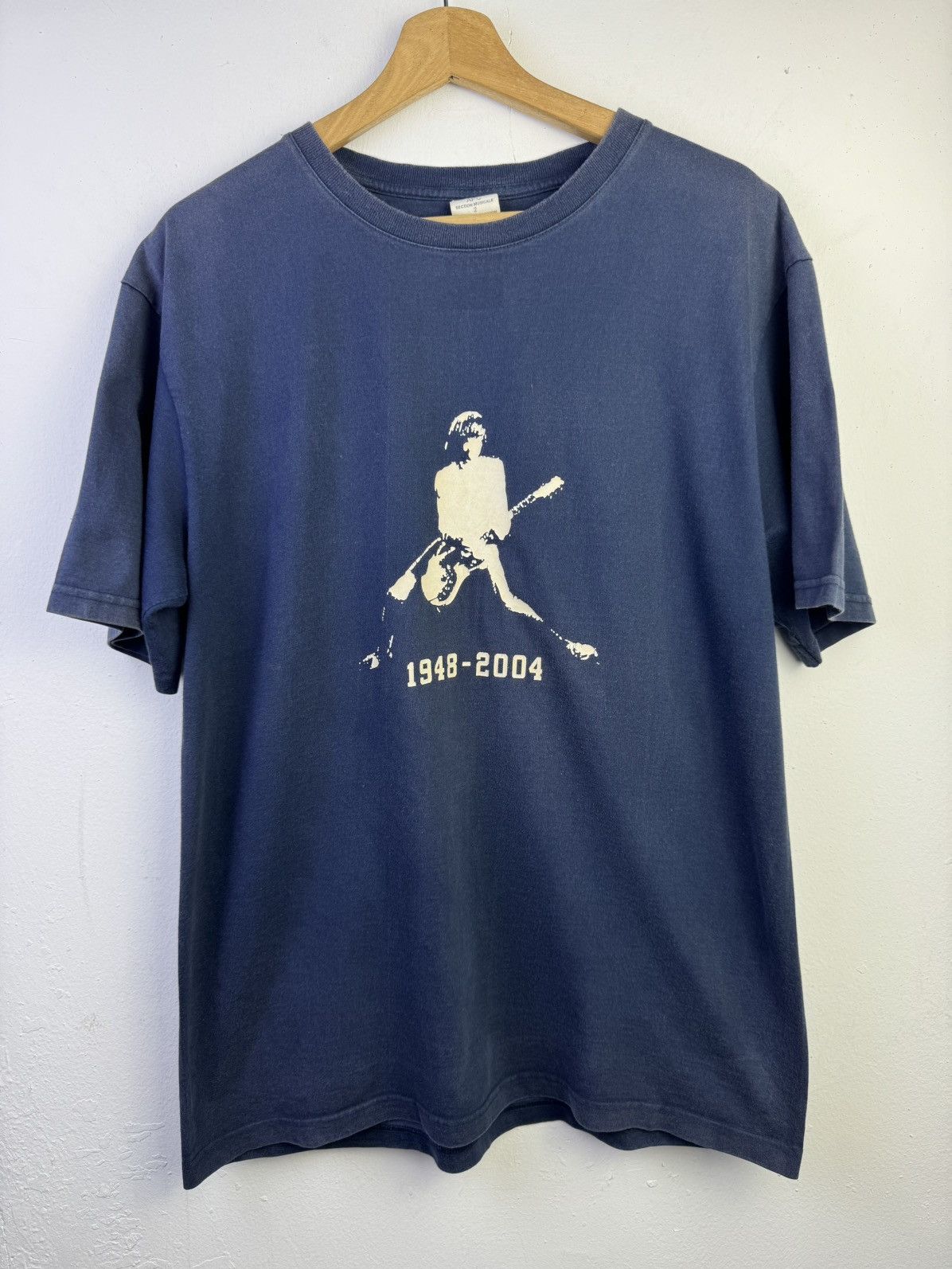A.P.C. Vintage A.P.C. Johnny Ramone T-Shirt Size US L / EU 52-54 / 3 - 1 Thumbnail