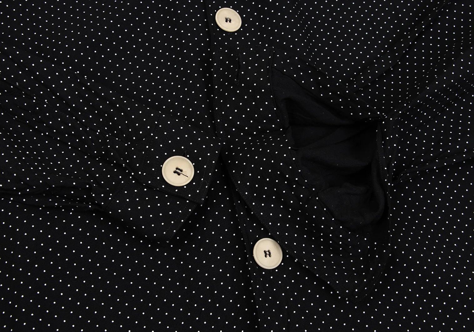 Emporio Armani Rayon Pin Dot Long Sleeve Shirt in Black and Off White Size US L / EU 52-54 / 3 - 6 Thumbnail