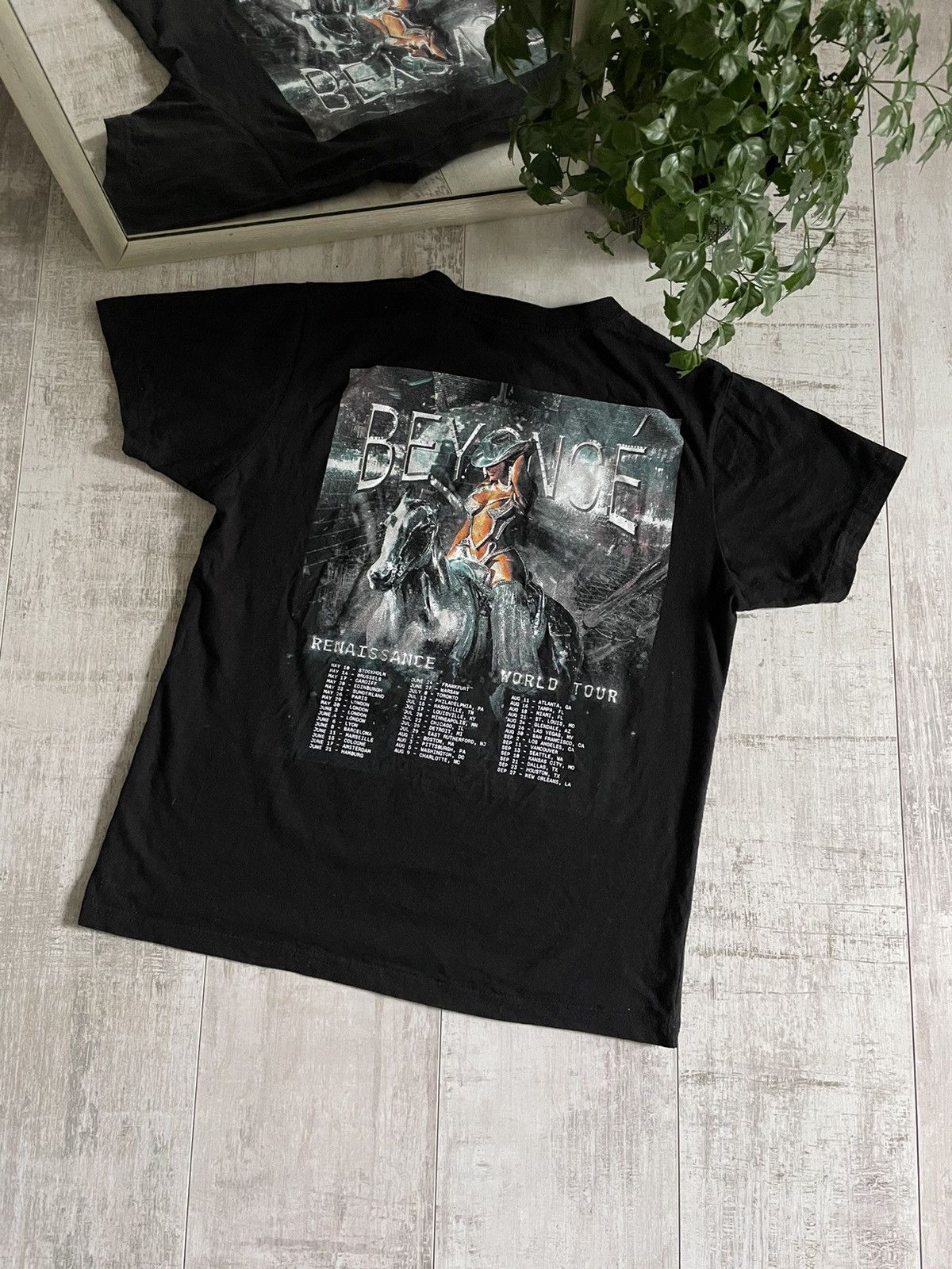 Band Tees × Beyonce 💥RARE💥 Beyonce Cowgirl Renaissance T-Shirt World Tour Size US S / EU 44-46 / 1 - 2 Thumbnail