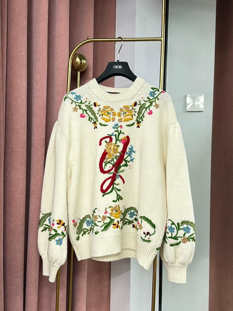 Gucci Gucci Beige Embroidered Long Sleeve Sweater - dmc Size US M / EU 48-50 / 2 - 1 Thumbnail