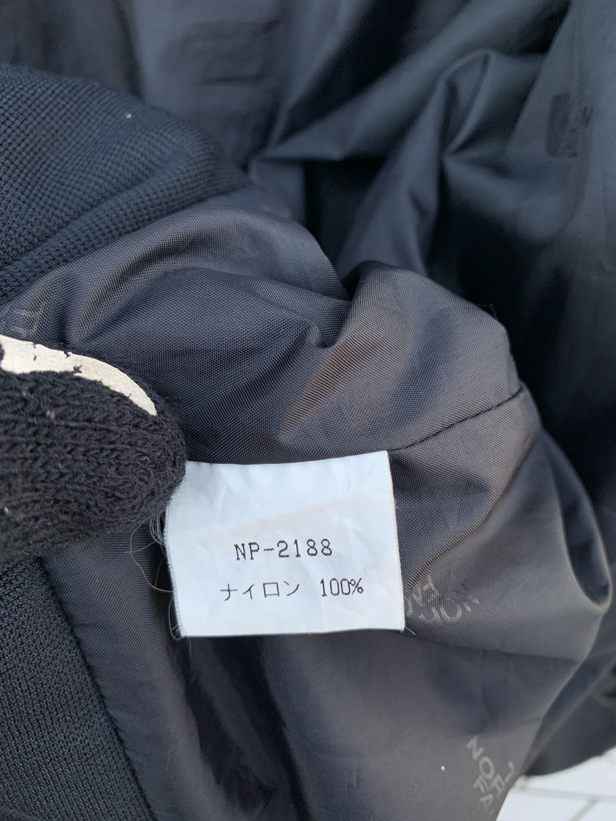 The North Face Vintage The North Face Gore-Tex Hoodie Jacket Size US L / EU 52-54 / 3 - 24 Thumbnail