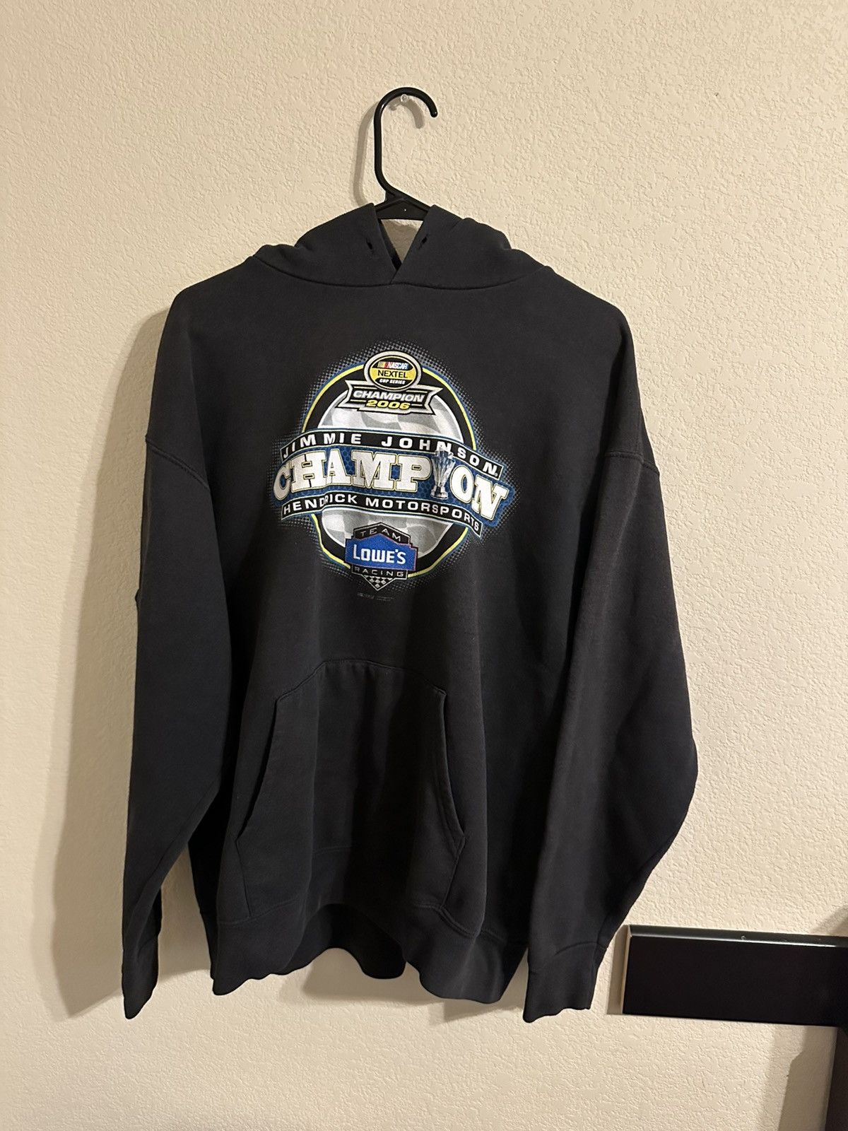 Chase Authentics NASCAR Jimmie Johnson hendrick 2006 champion hoodie black L Size US L / EU 52-54 / 3 - 1 Thumbnail