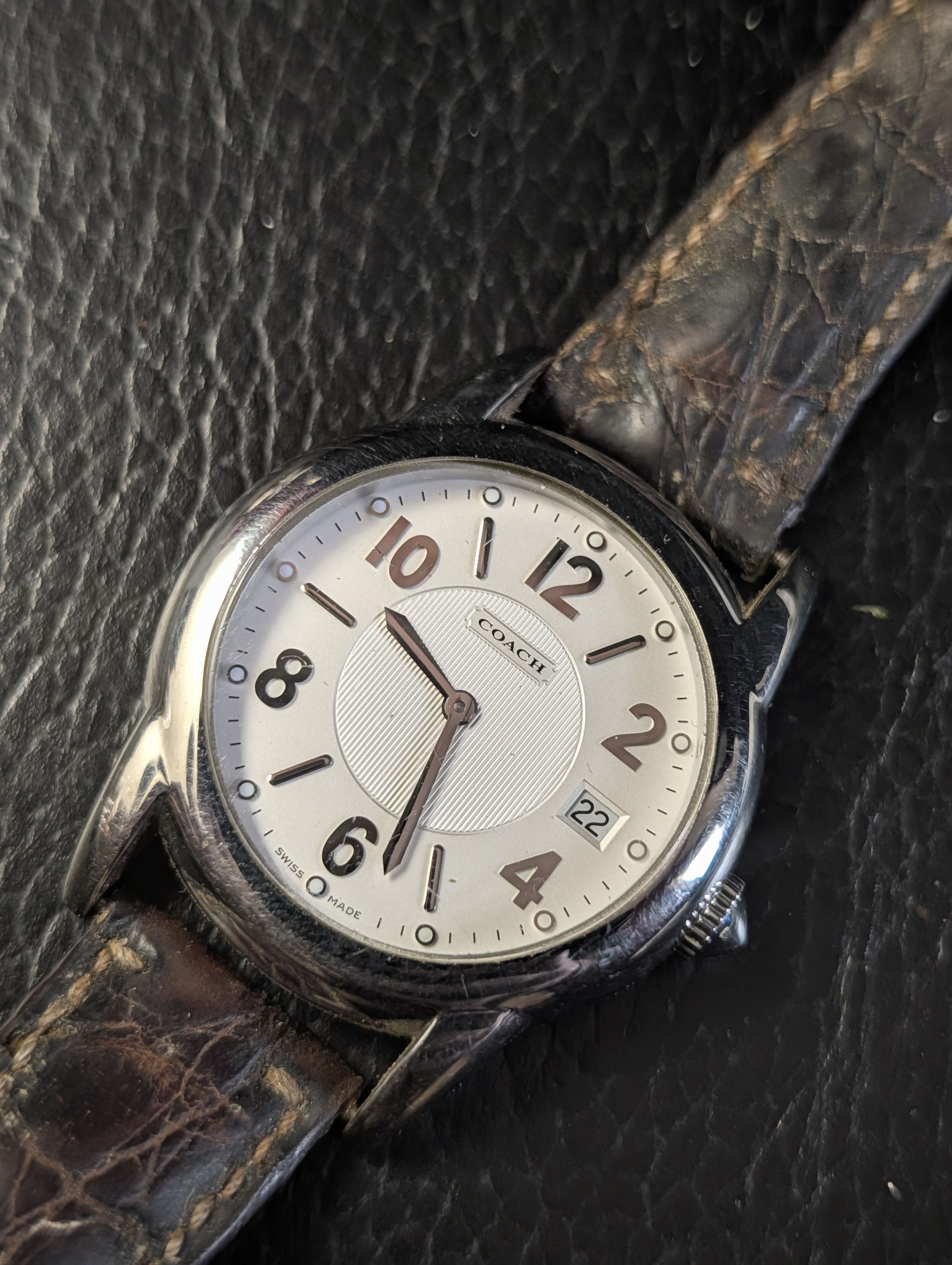Coach VTG Swiss-Made Date Brown Alligator Quartz 3ATM Watch Size ONE SIZE - 2 Thumbnail