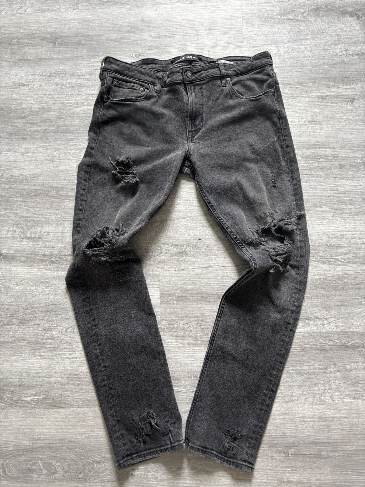 Guess Guess Slim Tapered Distressed Jeans Size US 36 / EU 52 - 1 Thumbnail
