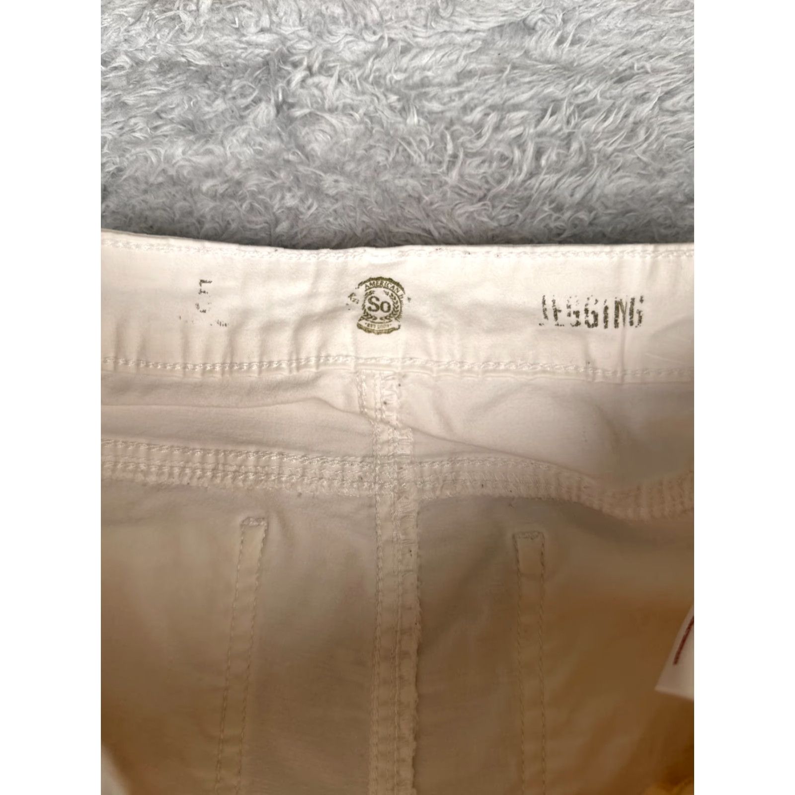 Vintage SO Jeans Juniors White Denim Jegging Low Rise 26x29 5 Pocket Cotton Blend Stretch Women Jeans 90s American Designer Vintage No Size 27" / US 4 / IT 40 - 6 Thumbnail