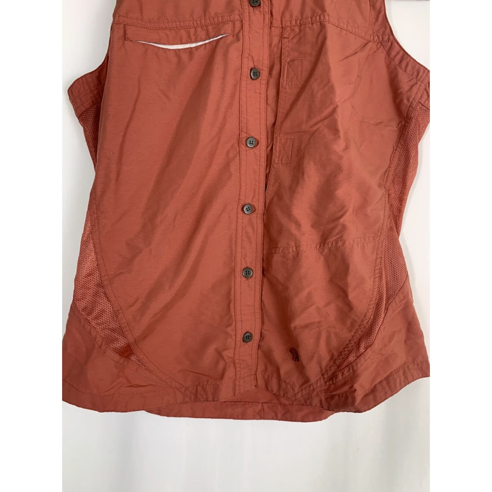 Mountain Hardwear VINTAGE Mountain Hardwear Womens 8 Sleeveless Shirt Pink Vented Pocket Button Up Outdoor Size M / US 6-8 / IT 42-44 - 4 Thumbnail