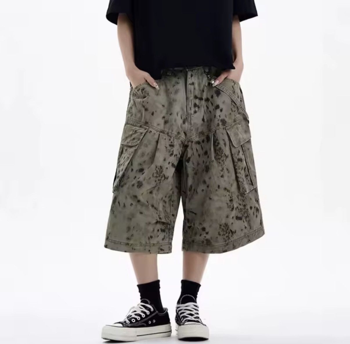 Other Animal Print Olive Green Cargo Shorts Y2K Size US 33 - 2 Thumbnail