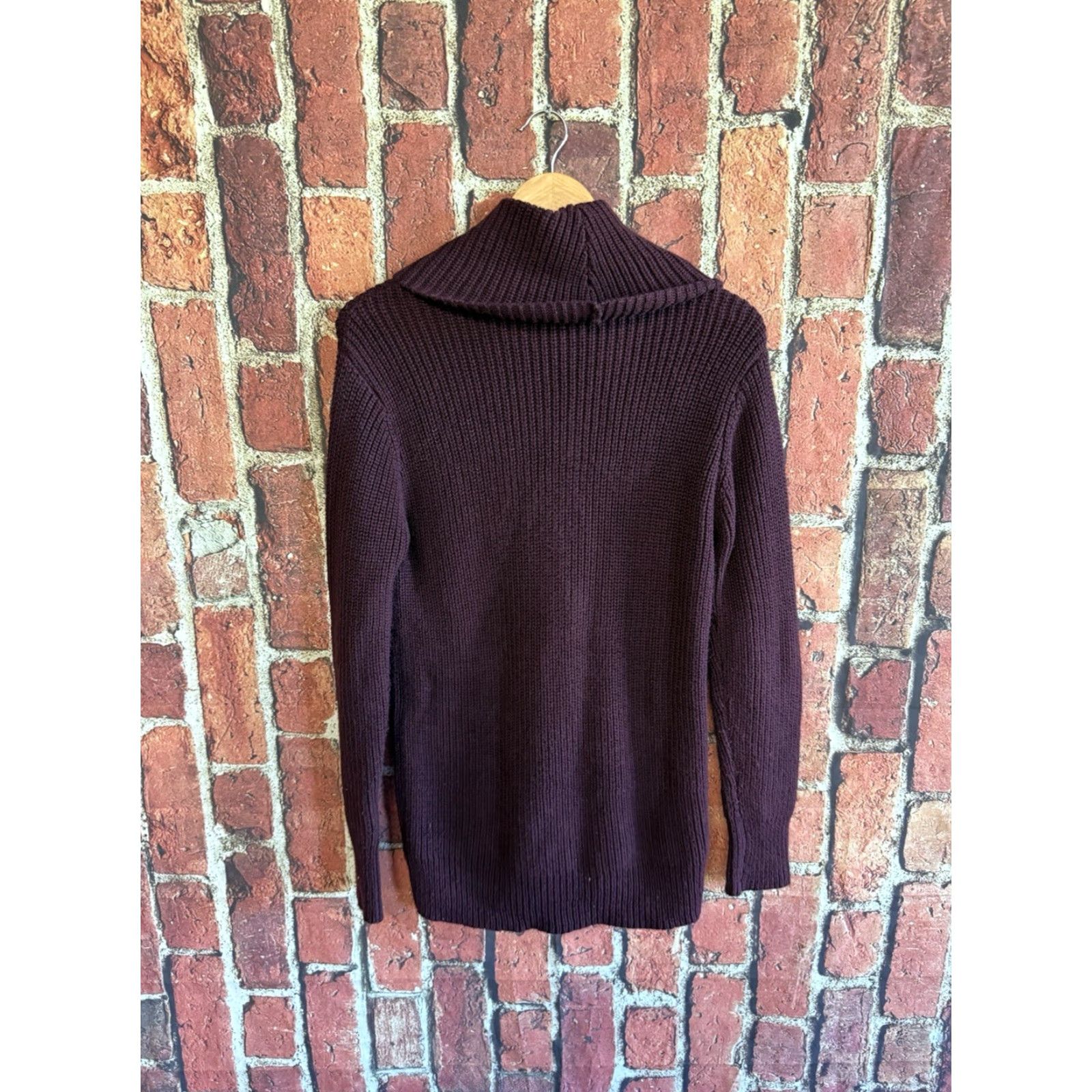 Abercrombie & Fitch Abercrombie & Fitch Womens Red Long Sleeve Knit Sweater Top Size M Size M / US 6-8 / IT 42-44 - 2 Thumbnail