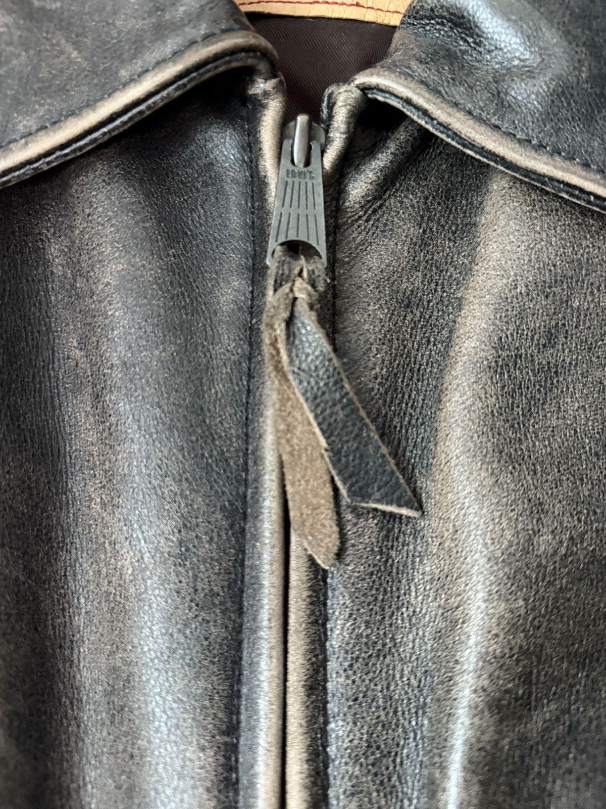 Levi's Vintage Clothing LEVI’S DiSTRESSED LEATHER AVIATOR JACKET Size US L / EU 52-54 / 3 - 8 Thumbnail