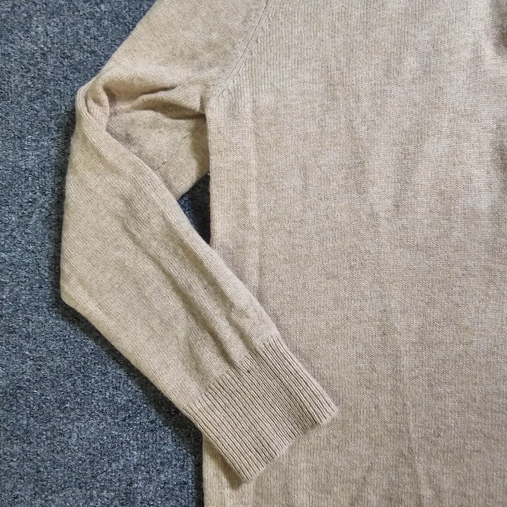 J.Crew J.CREW Sweater Mens Large Beige Tan Wool Long Sleeve Shawl Collar Casual Preppy Size US L / EU 52-54 / 3 - 3 Thumbnail