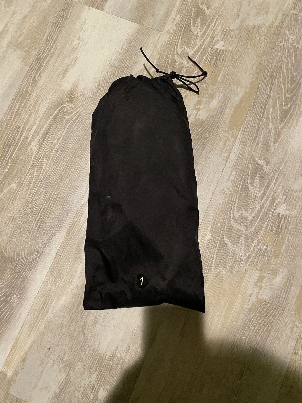 Yeezy Yeezy Pods Size US 8 / EU 41 - 1 Thumbnail
