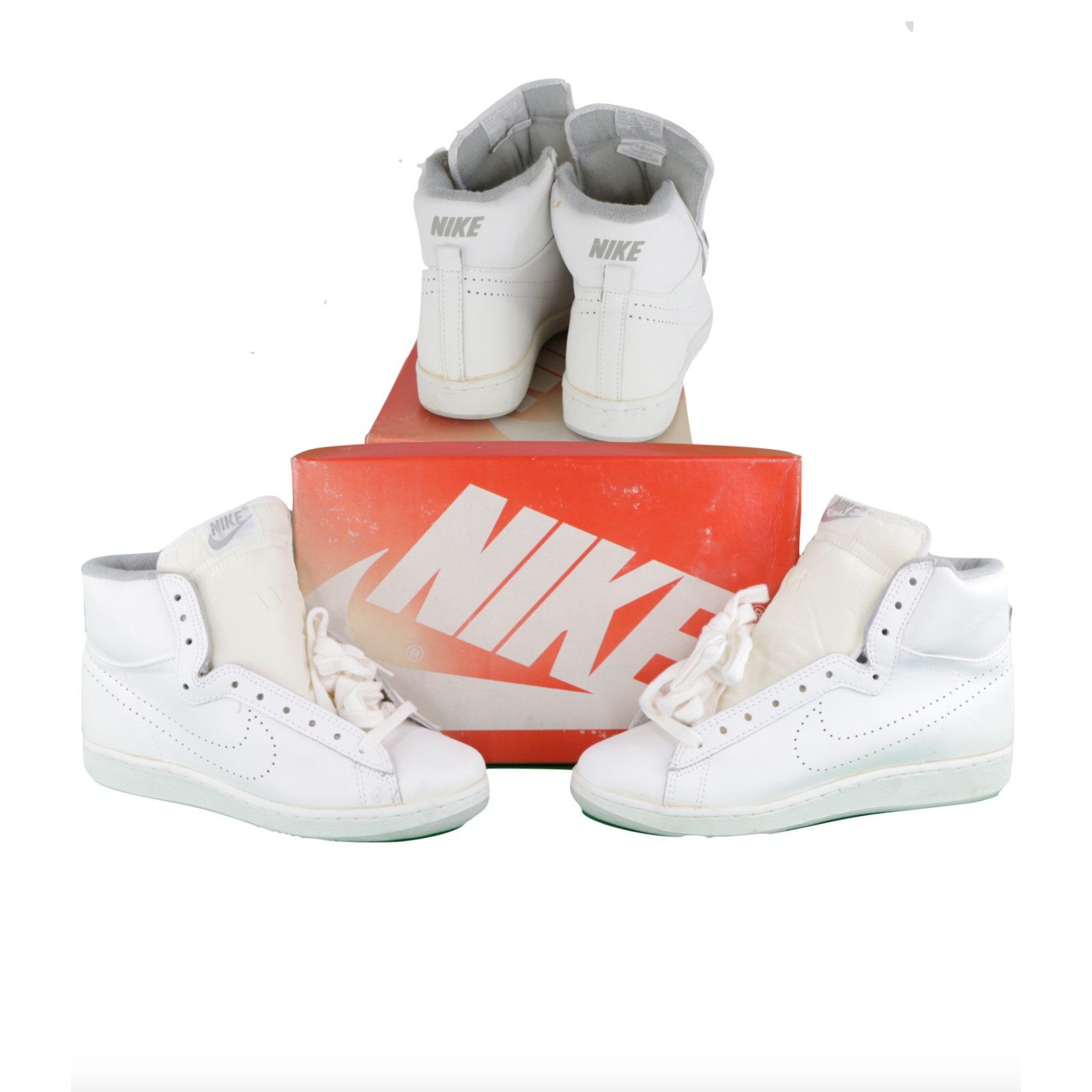 Nike × Vintage NOS Vintage Nike 1985 Racquette Perforated Leather Shoes Size US 10 / EU 43 - 1 Thumbnail