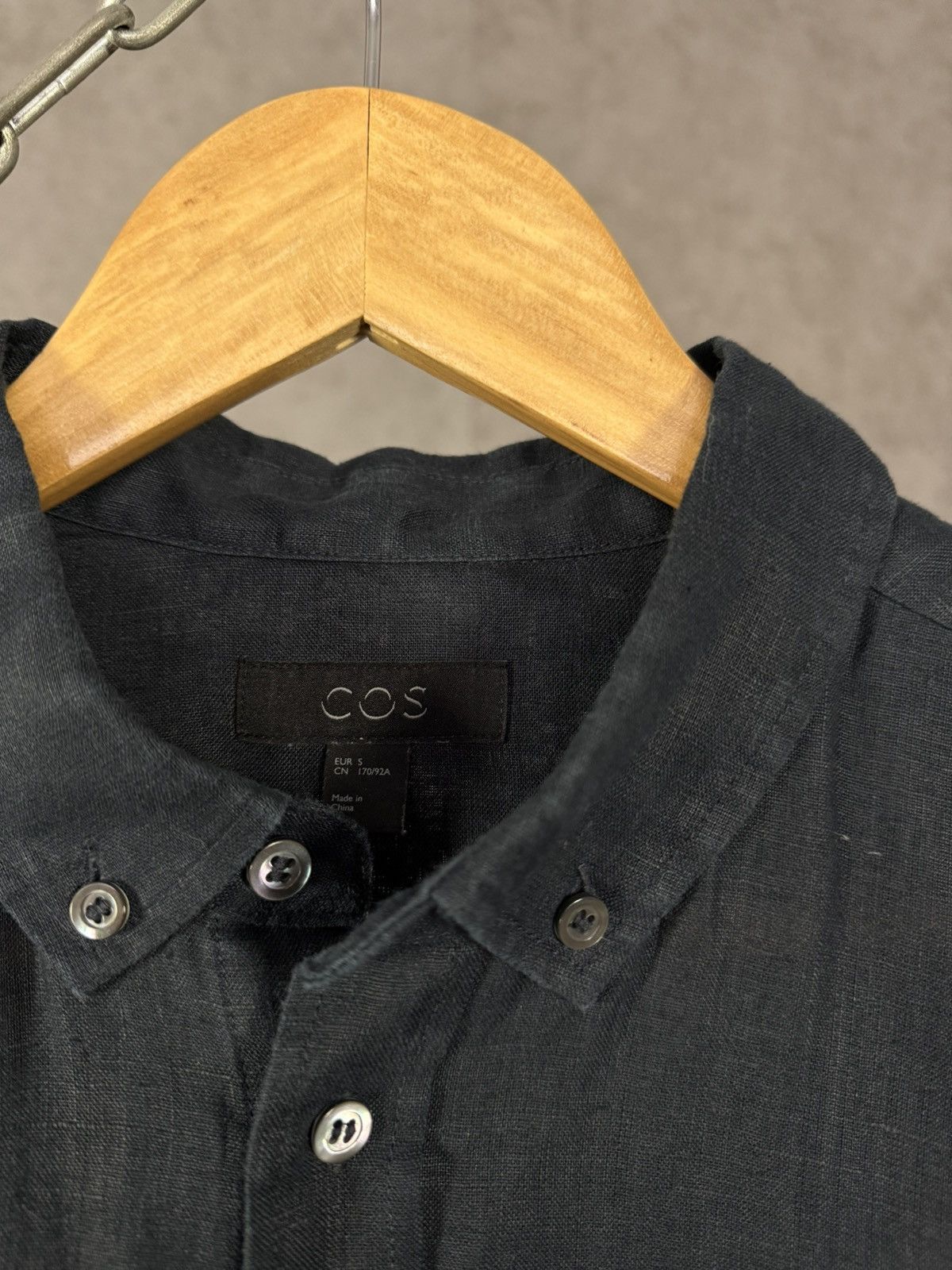 Cos × Designer Cos designer shirt Size US S / EU 44-46 / 1 - 3 Thumbnail